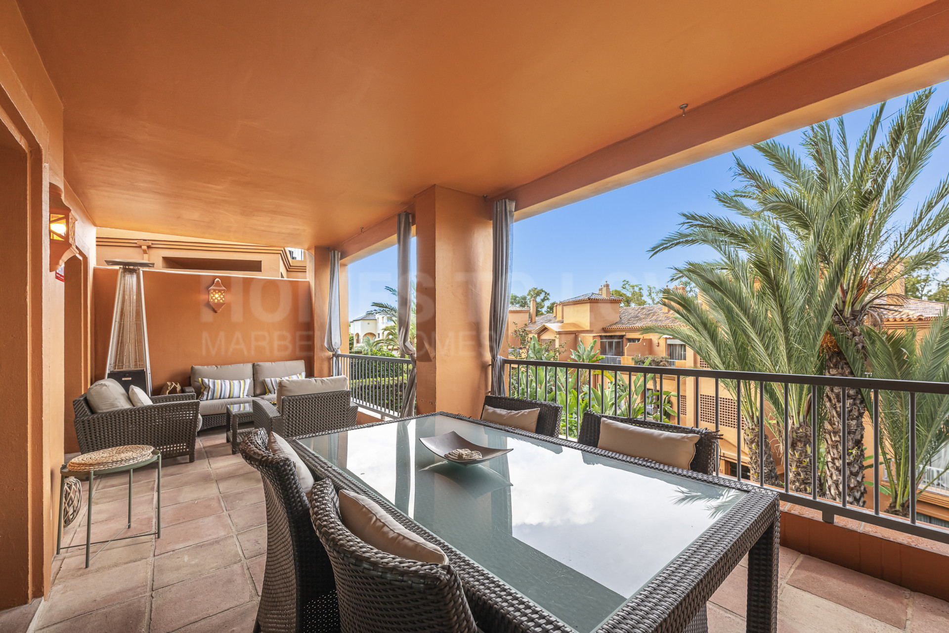 Bright and Stylish Apartment with 2 Parking Spaces for Sale in Atalaya Fairways, Benahavis