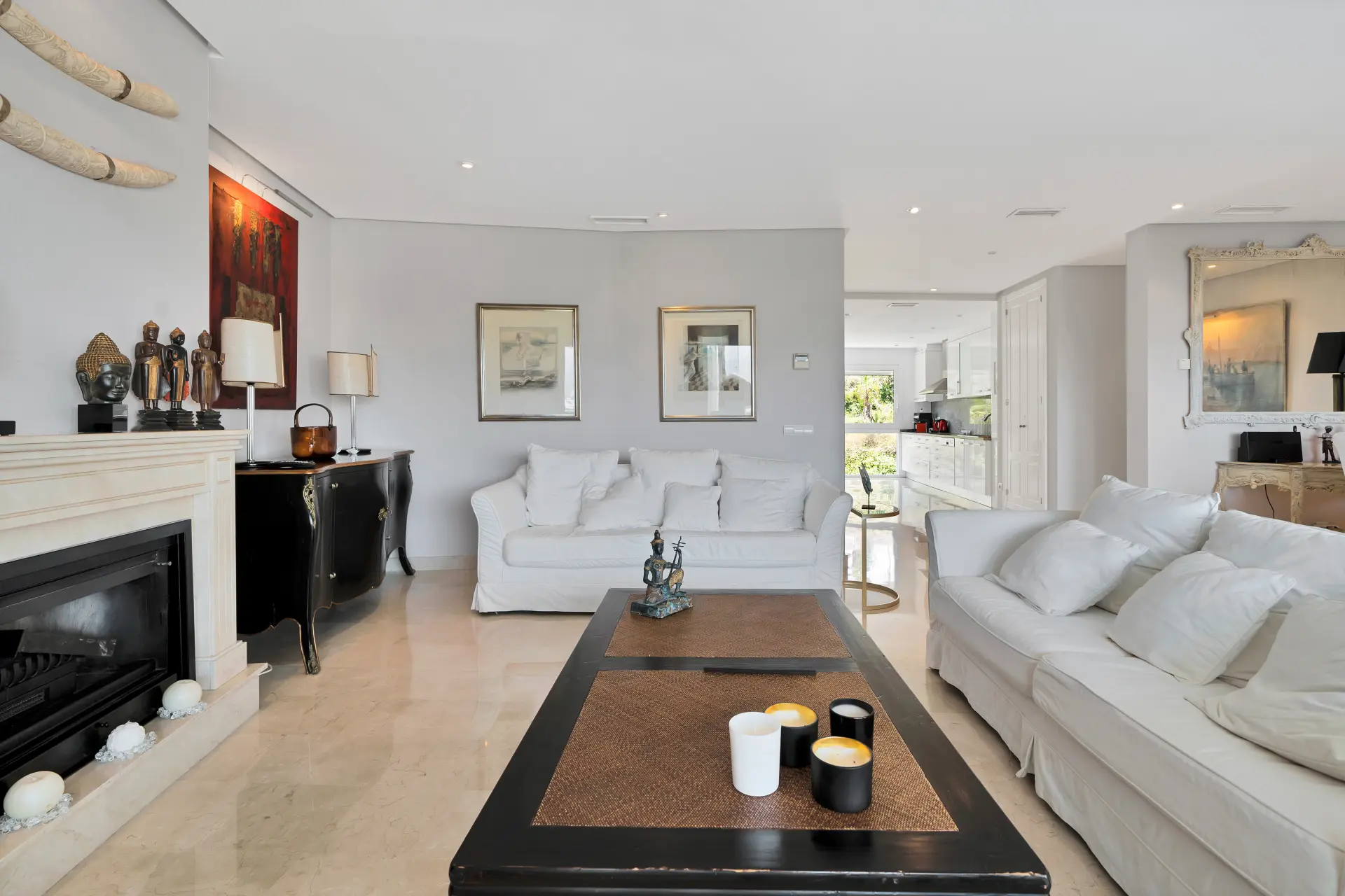 Exquisite Three-Bedroom Duplex Penthouse with Panoramic Views in Marbella