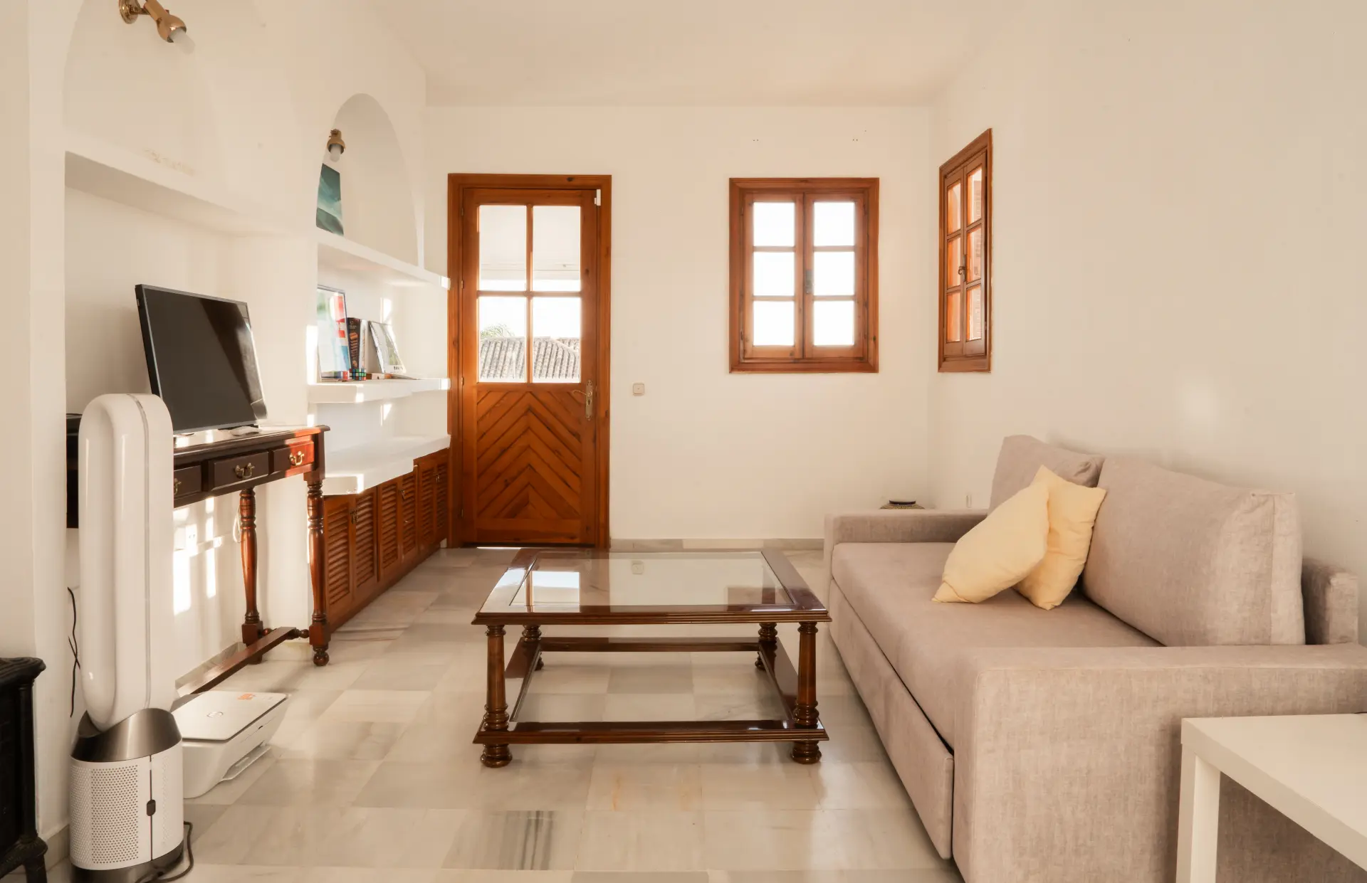Charming family villa with panoramic sea views in Seghers, Estepona