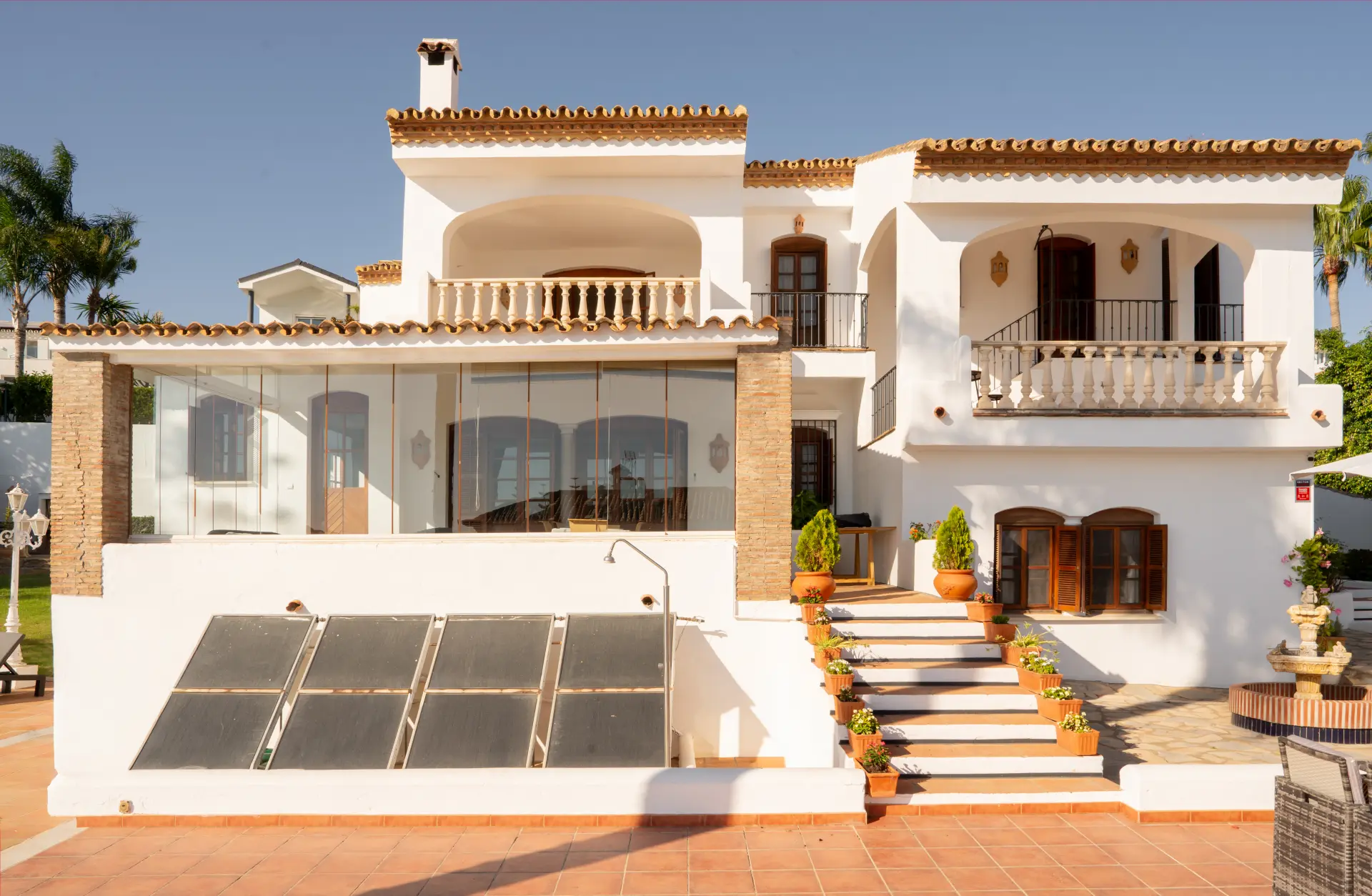 Charming family villa with panoramic sea views in Seghers, Estepona