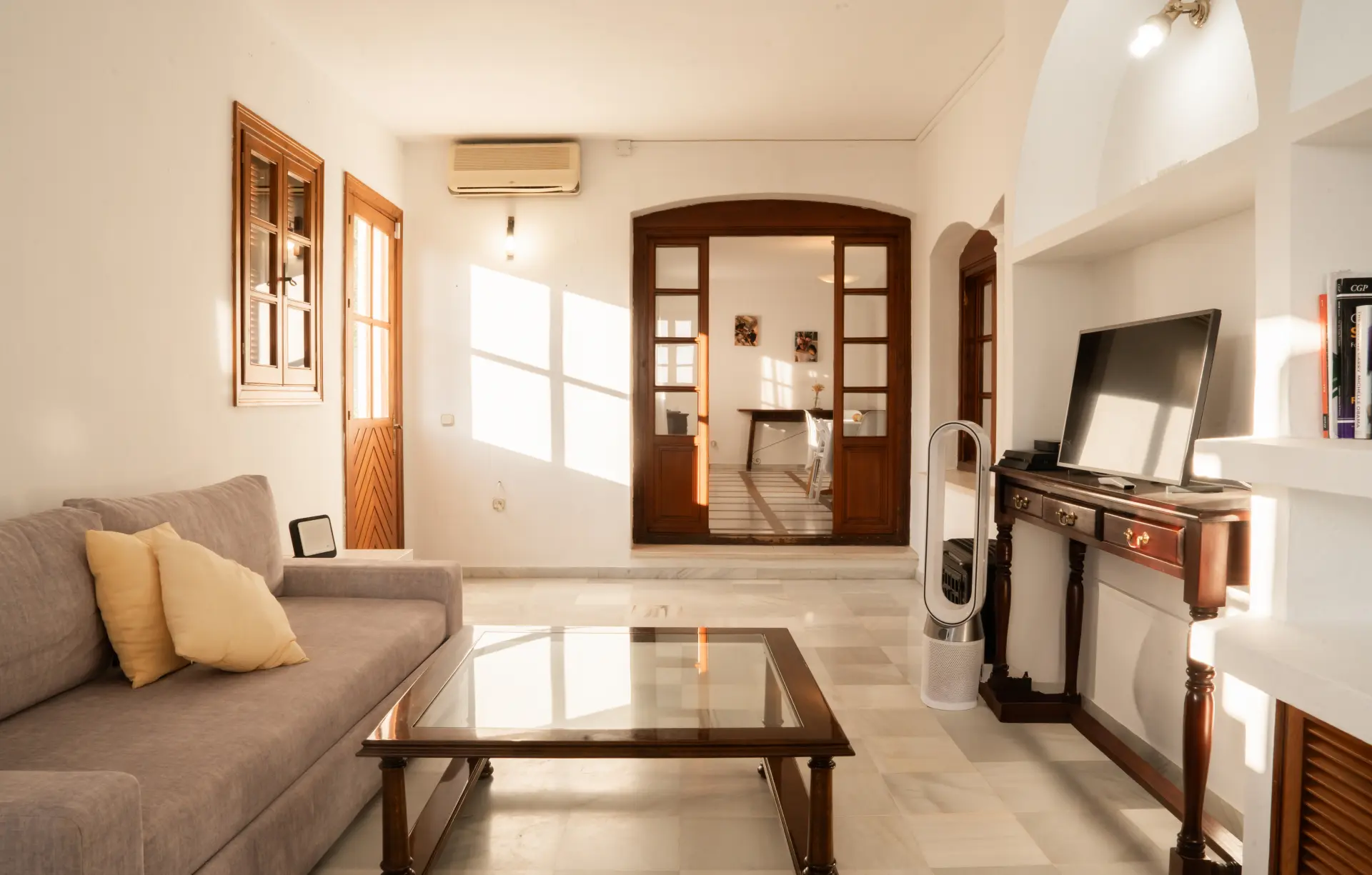 Charming family villa with panoramic sea views in Seghers, Estepona