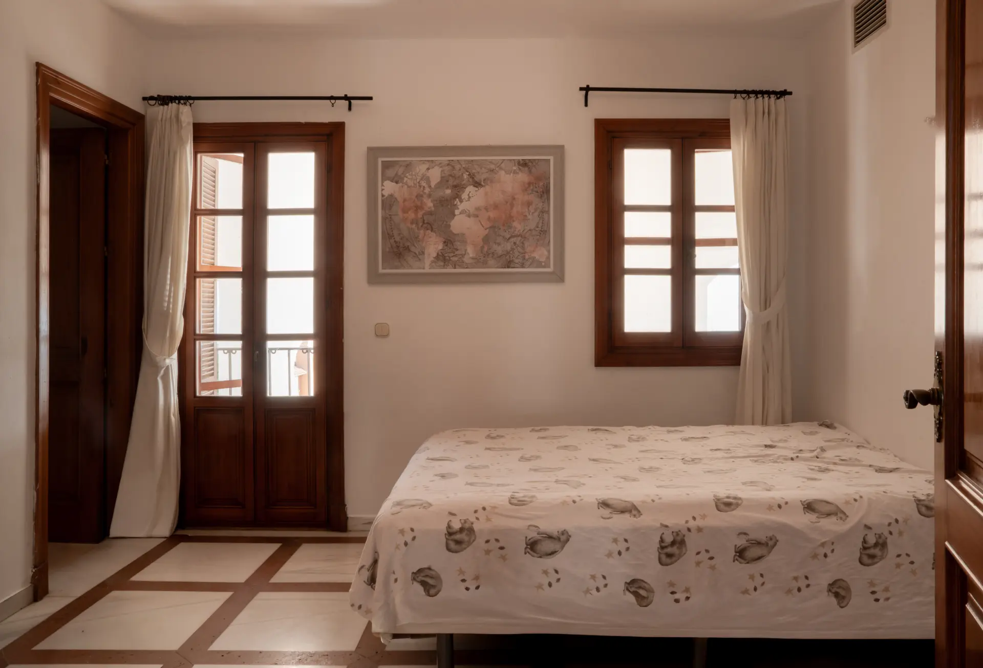 Charming family villa with panoramic sea views in Seghers, Estepona