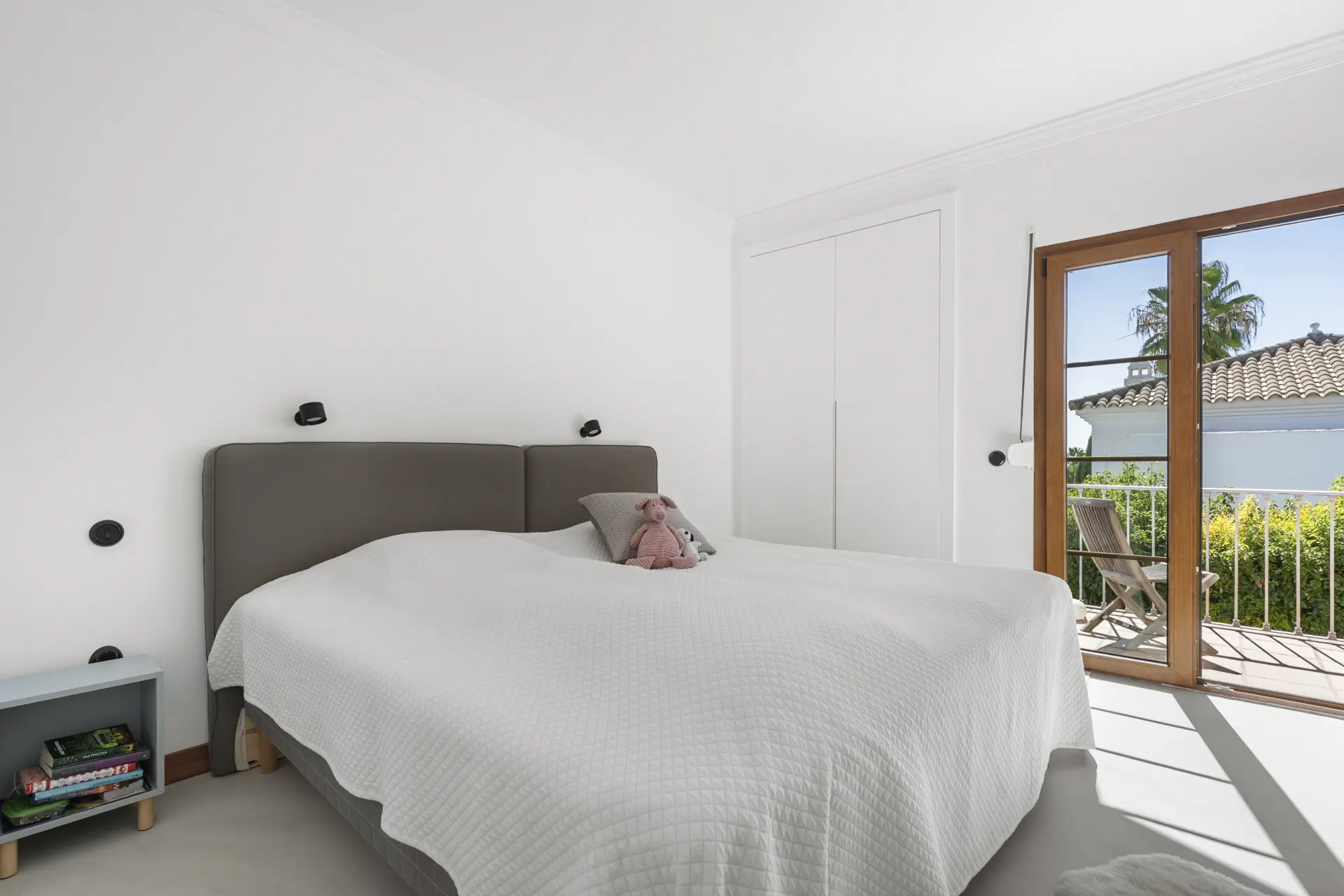 Renovated Villa with Sea Views and Mediterranean Charm