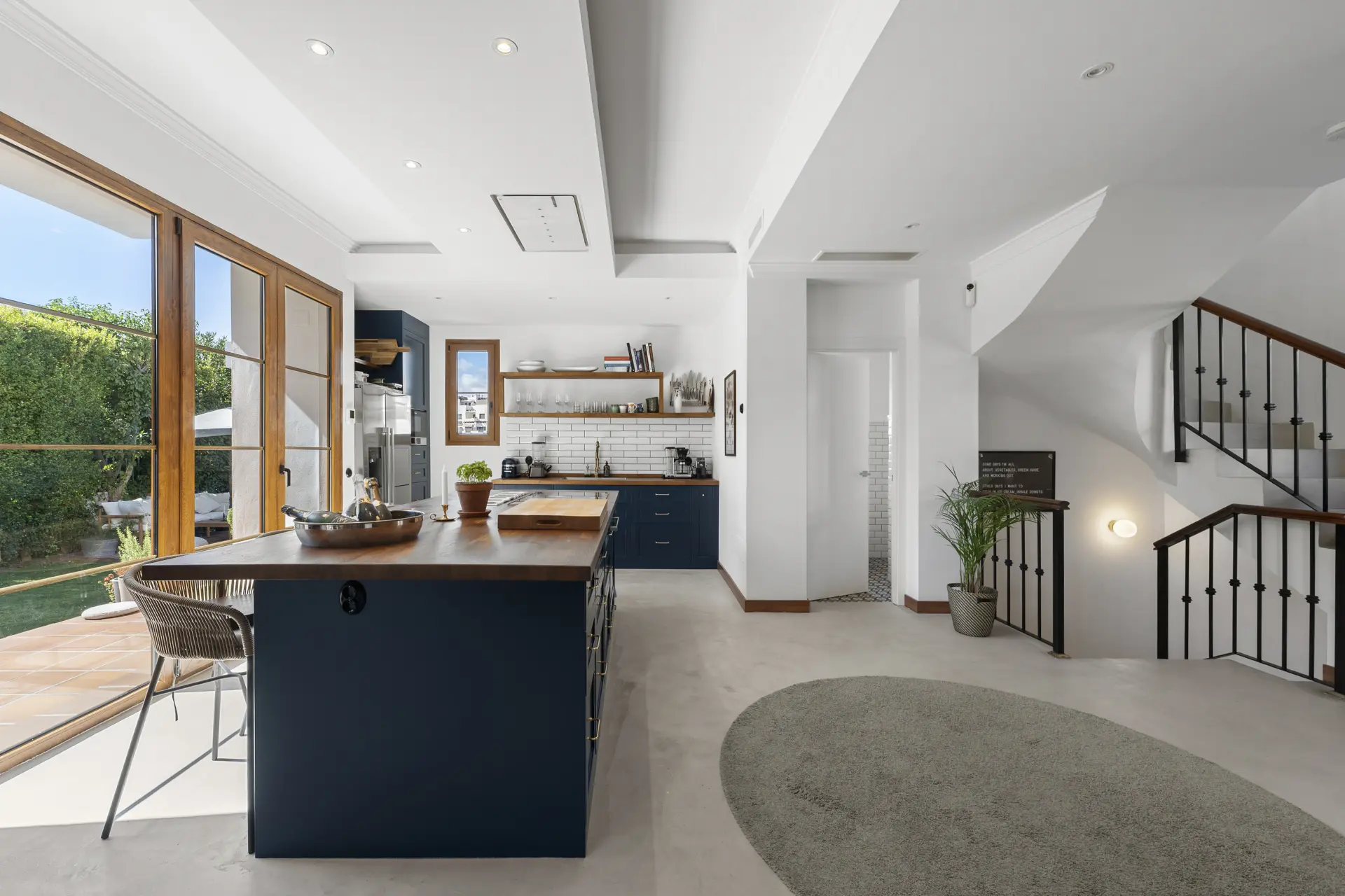 Renovated Villa with Sea Views and Mediterranean Charm
