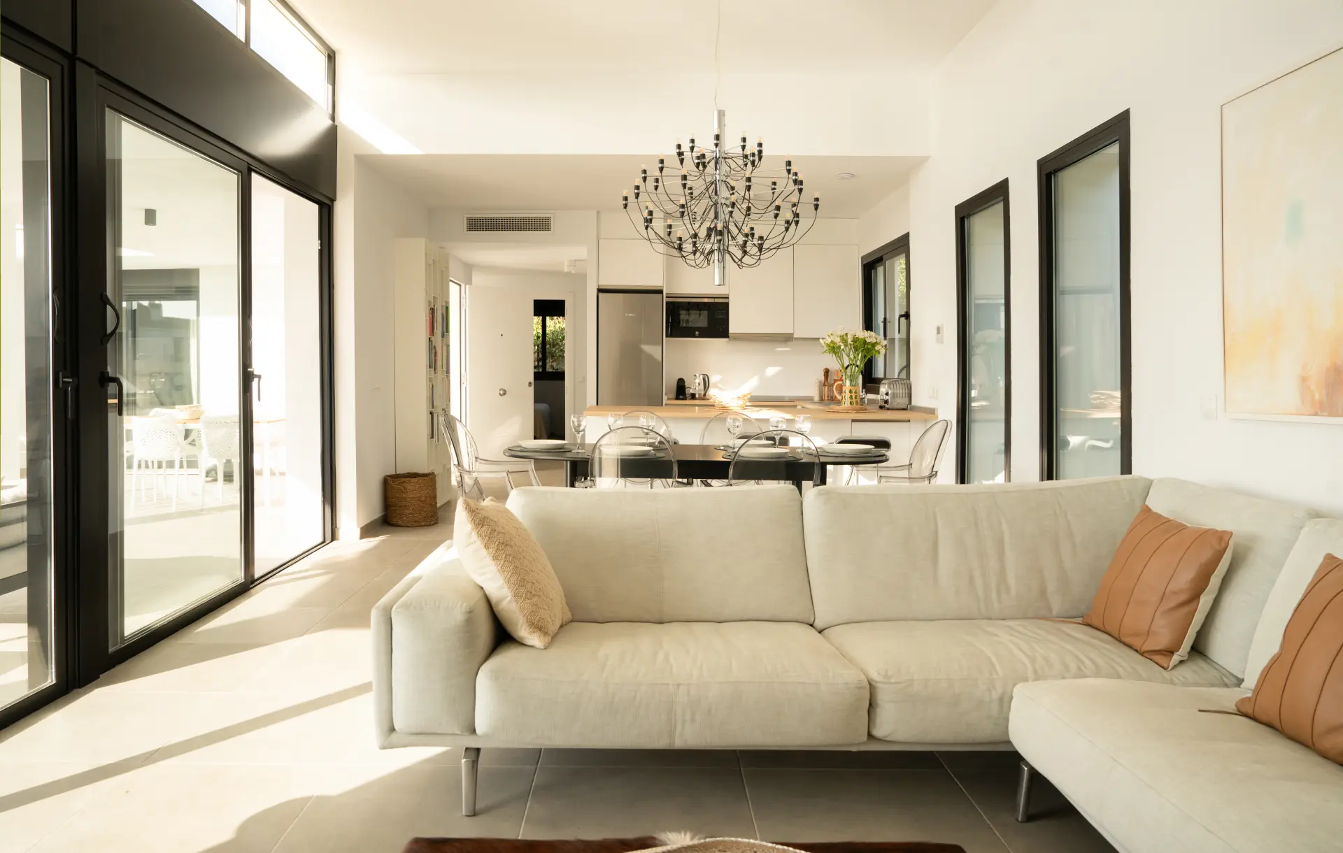Contemporary 3-bedroom villa in Valle Romano