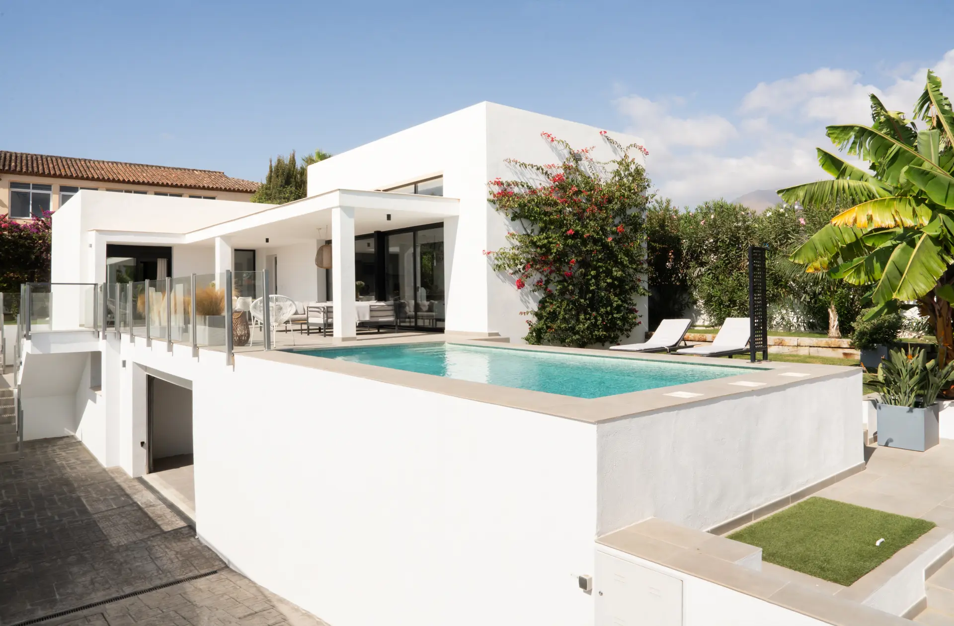 Contemporary 3-bedroom villa in Valle Romano