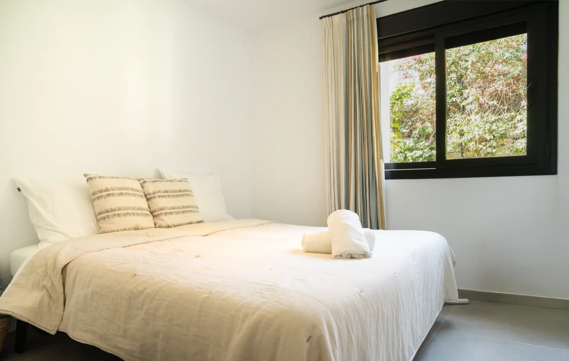 Contemporary 3-bedroom villa in Valle Romano