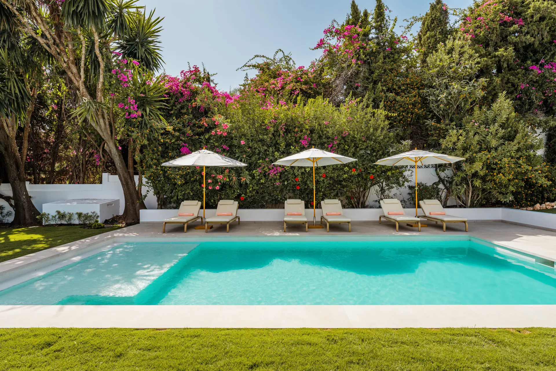 Villa Zéphire | Fully renovated Andalusian villa in Rocío de Nagüeles