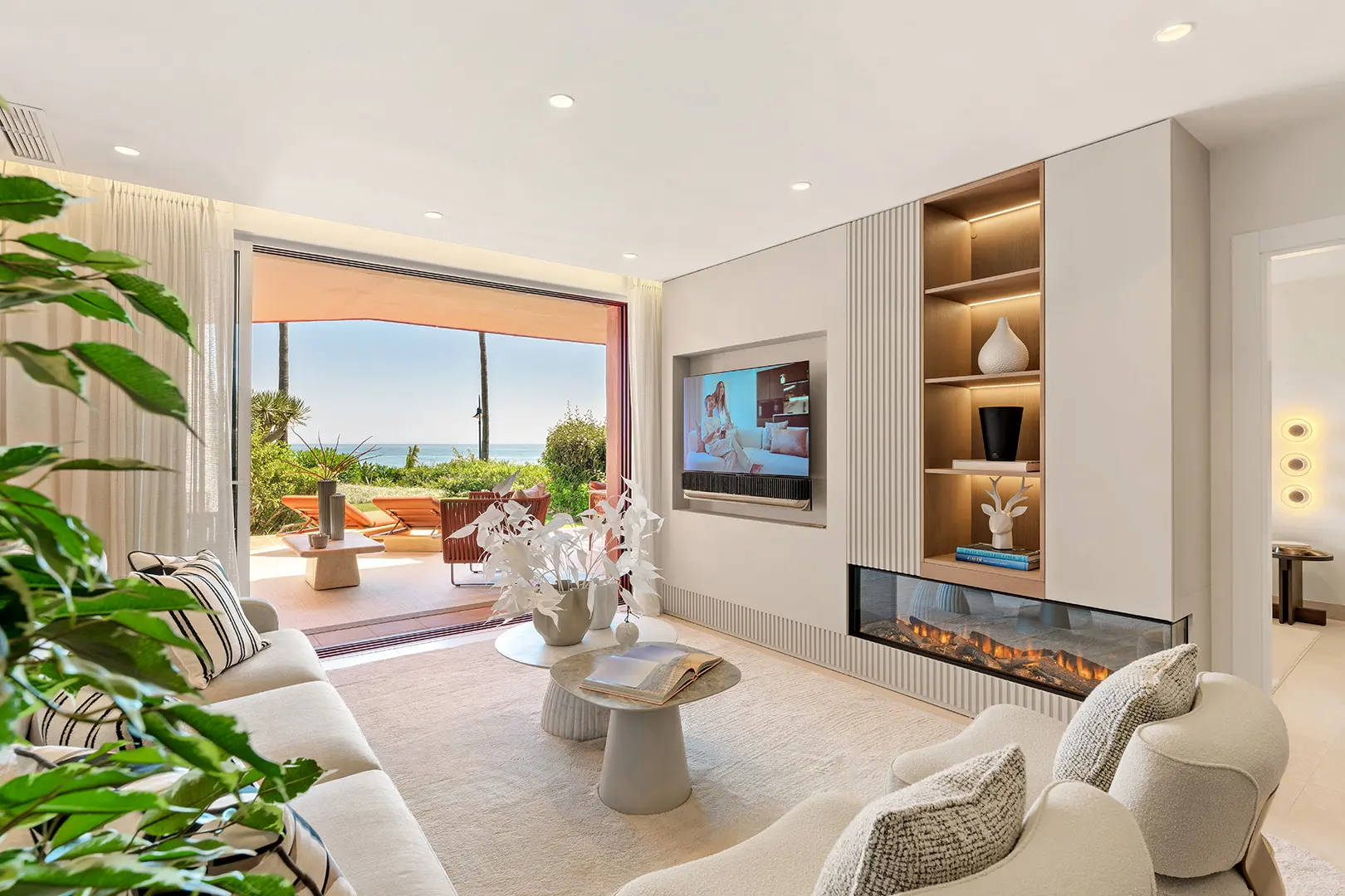 Menara Beach 1201 - Ground Floor Apartment in Estepona East
