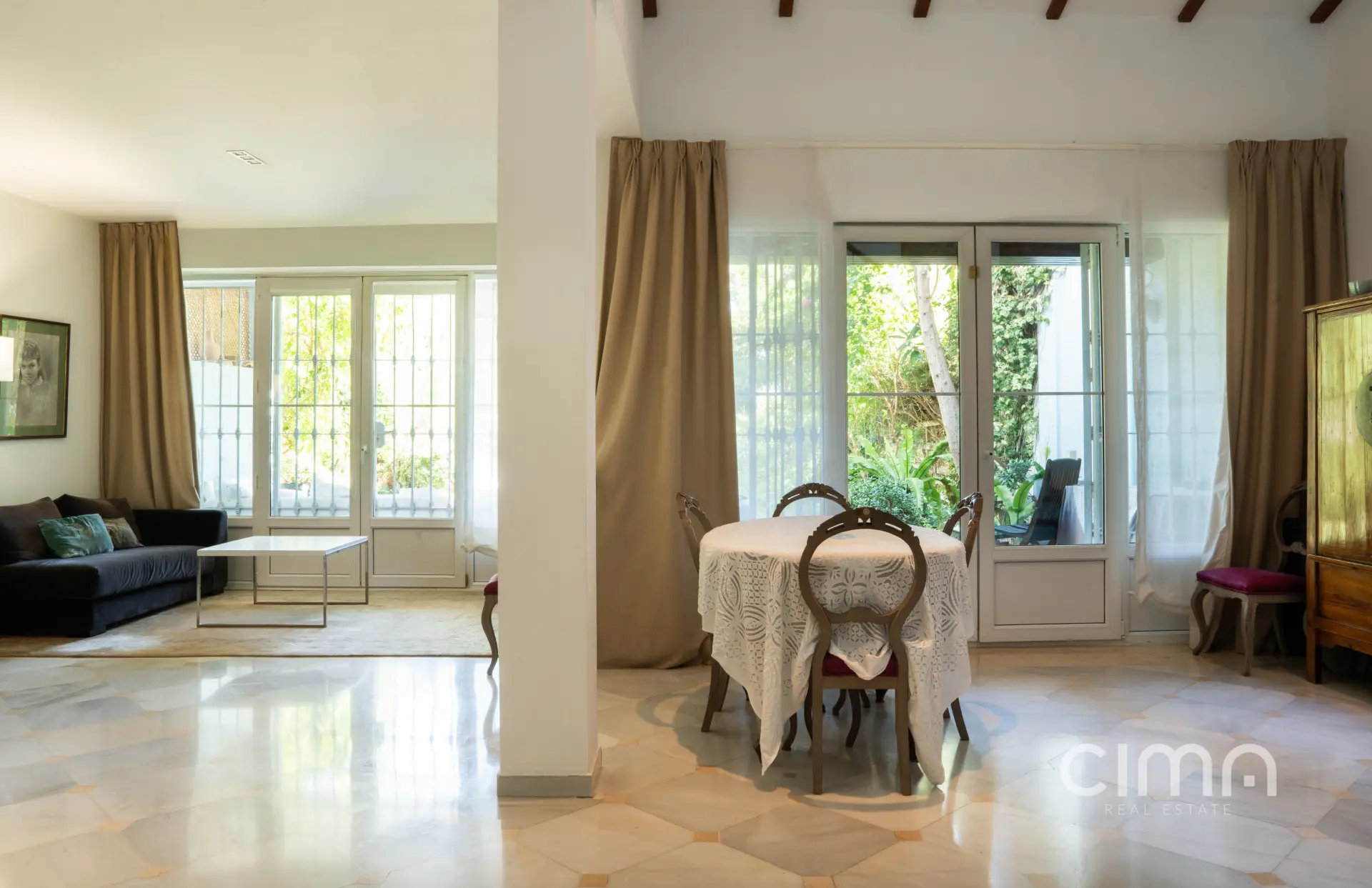 Frontline golf townhouse in Guadalmina Alta