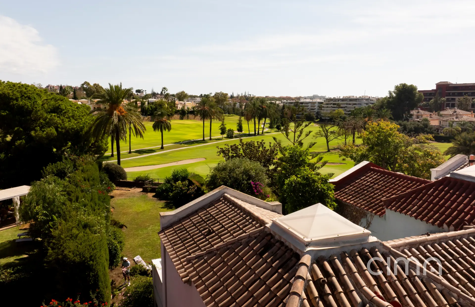 Frontline golf townhouse in Guadalmina Alta
