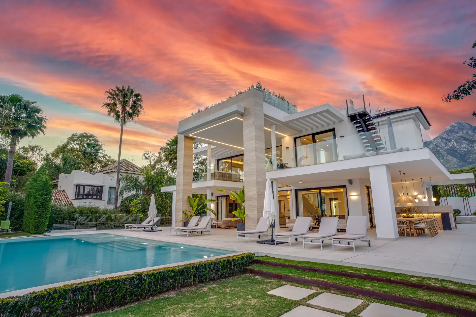 Stunning Contemporary Villa in Lomas del Marques – Marbella's Golden Mile