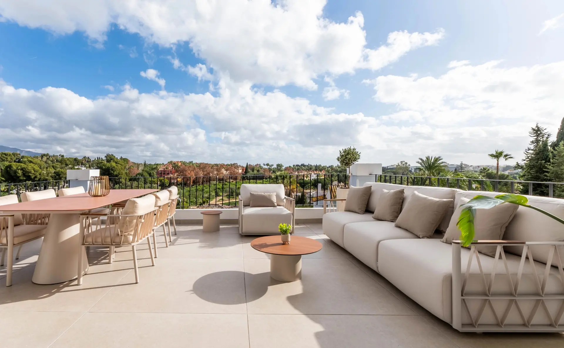 A Luxury Double-Apartment Conversion with Sea Views and a Central Location