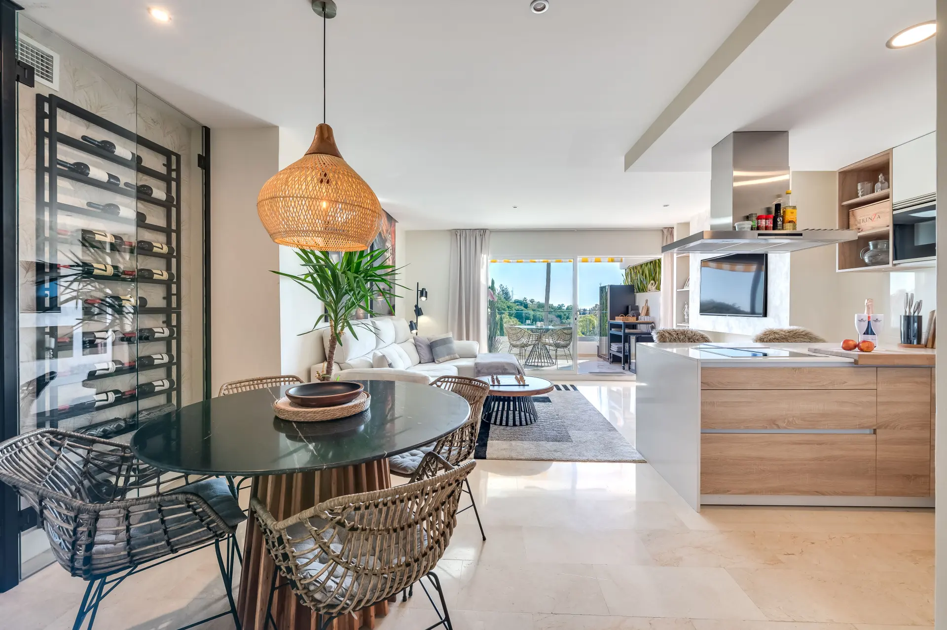 Apartment for sale in Marbella Golden Mile, Marbella