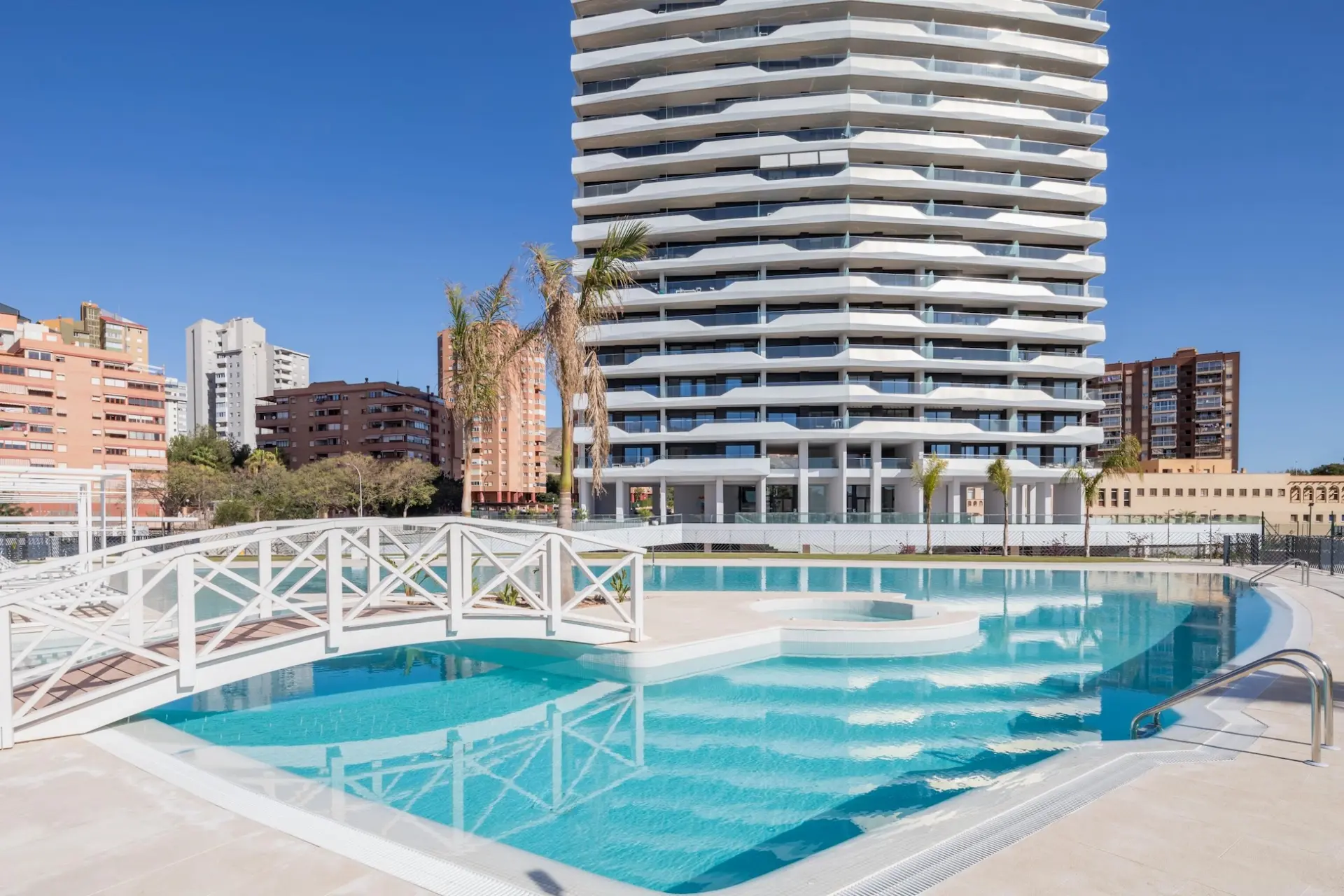 195 Sea view apartments for sale five minutes walk from Playa de Poniente in Benidorm