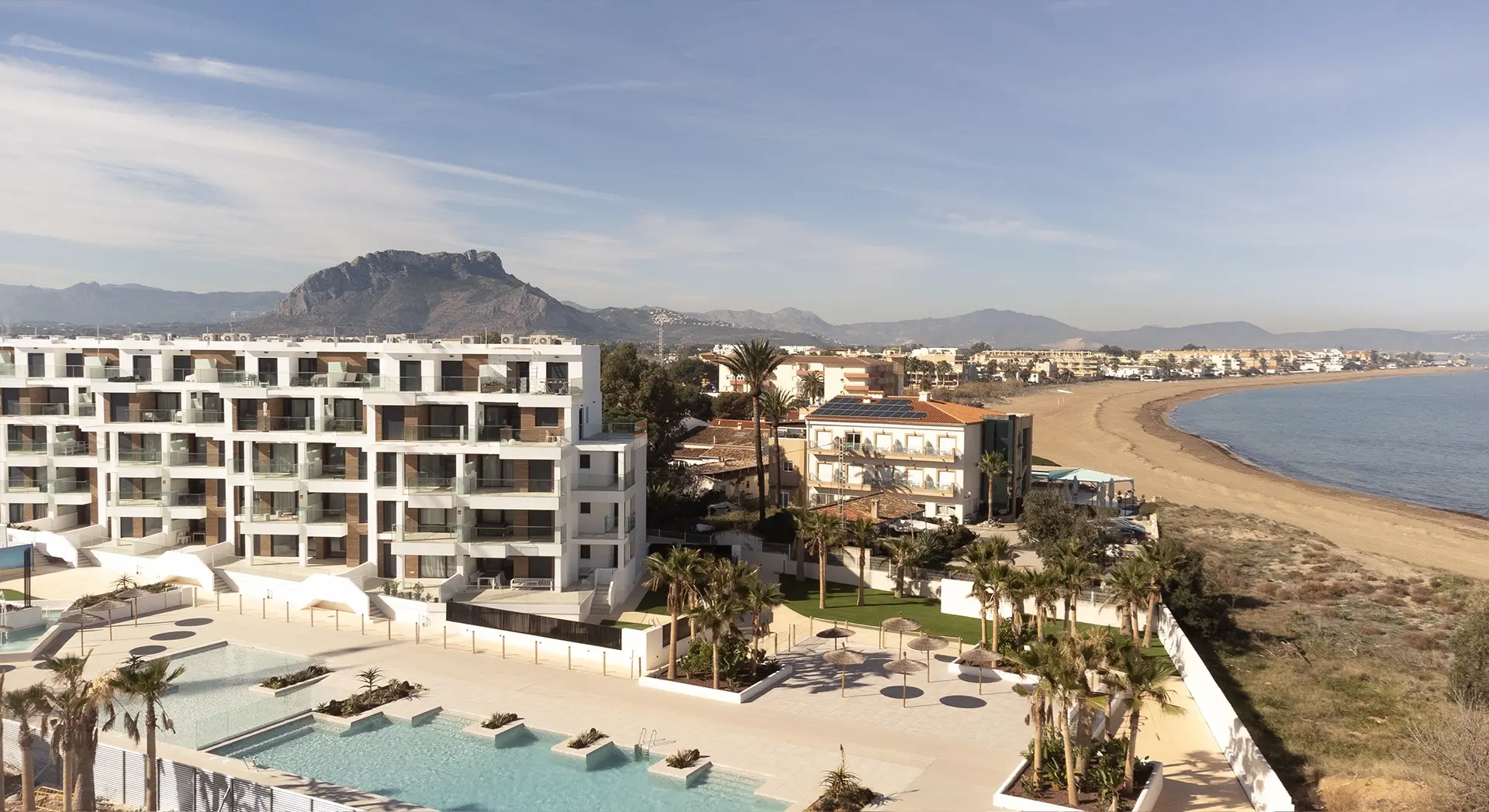 Duplex penthouse avec 3 chambres et vue sur la mer à vendre à Denia
