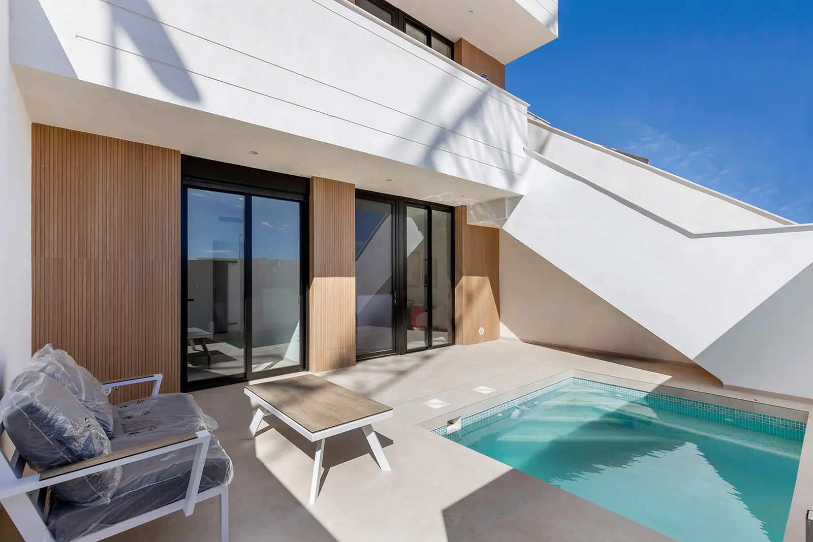 8 Modern apartment for Sale with Private Pool in Santiago de la Ribera