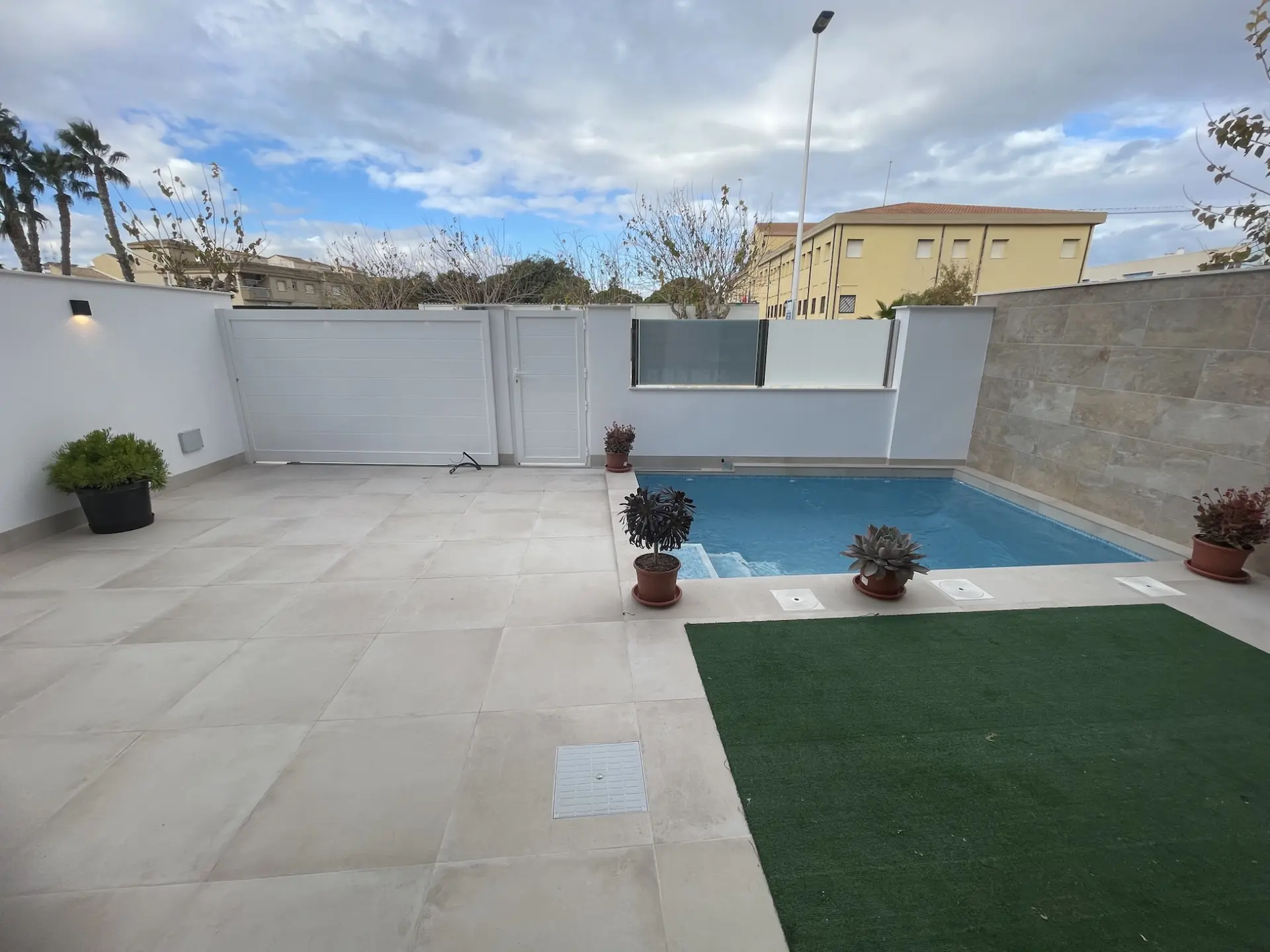 Villa jumelée avec piscine et toit-terrasse à vendre à San Pedro del Pinatar