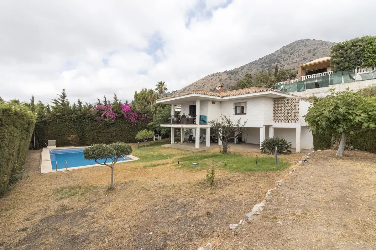 Villa till salu i Benalmadena Pueblo
