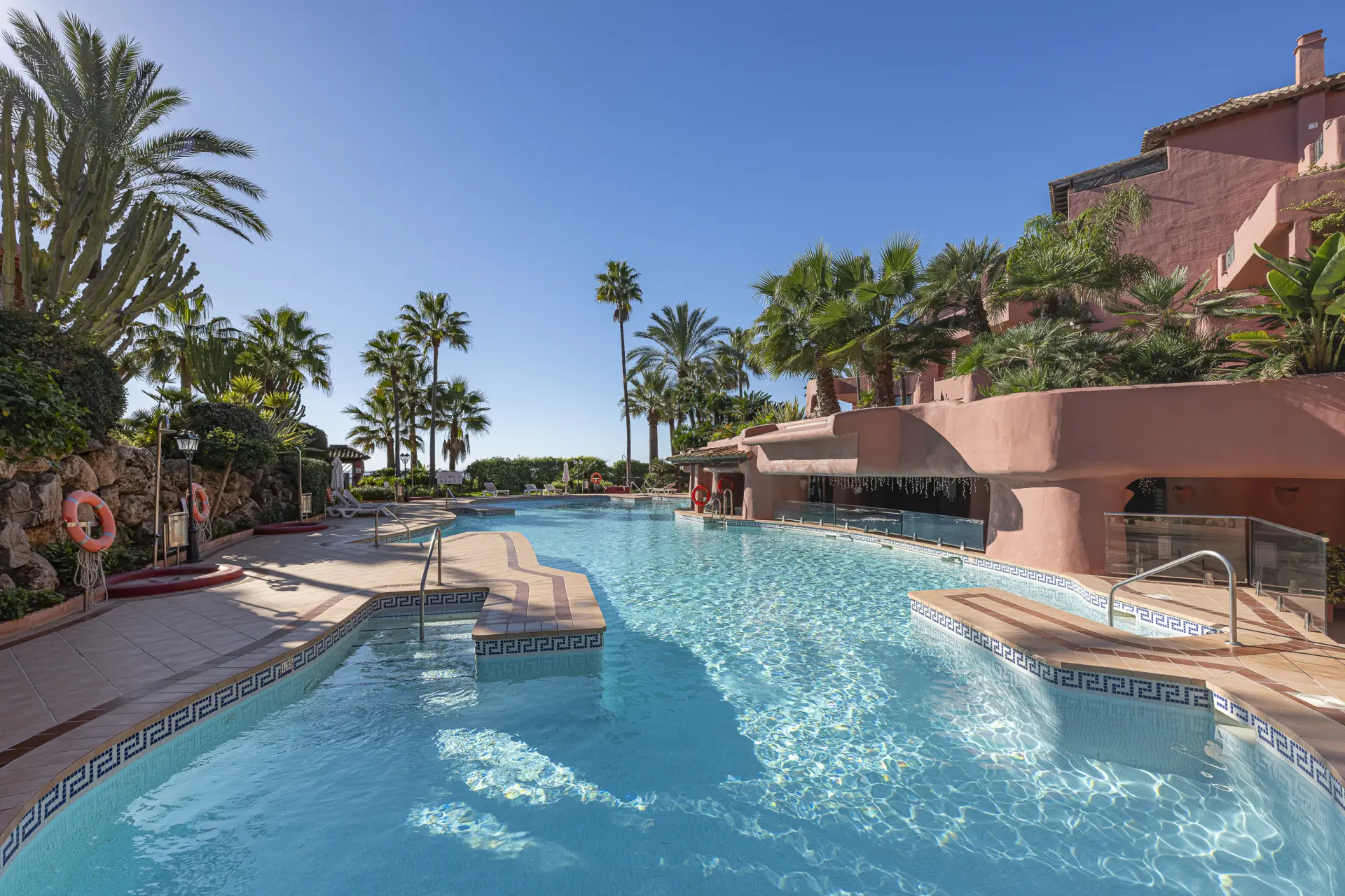 Apartamento Planta Baja en venta en Menara Beach, Estepona Este