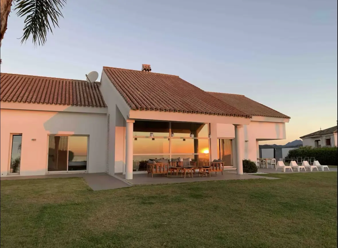 Villa en venta en Manilva