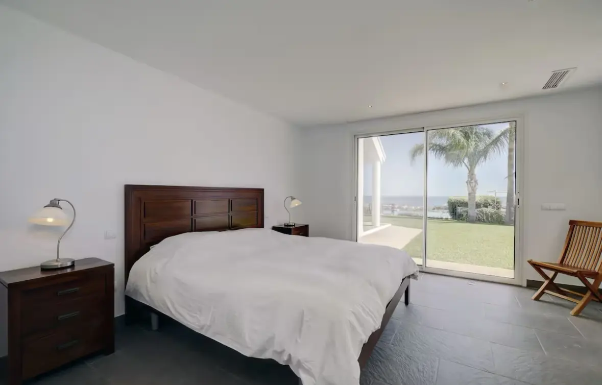 Villa en venta en Manilva