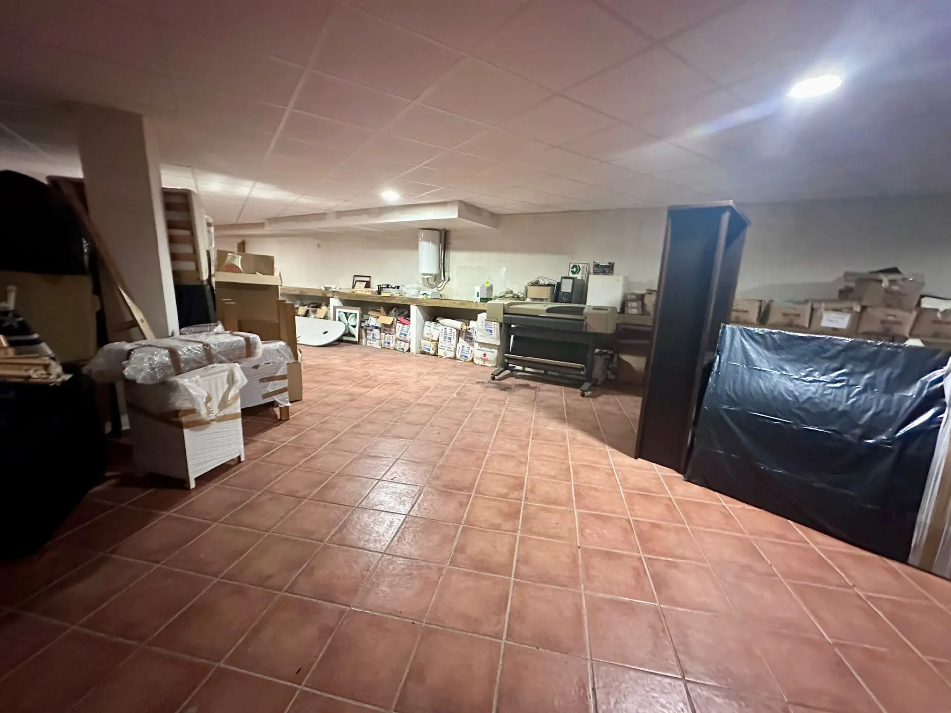 Kommersiella Lokaler till salu i Puerto de Cabopino, Marbella Öst