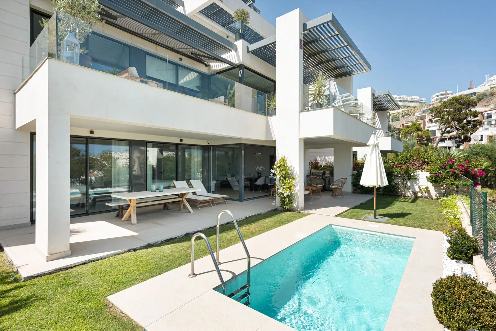 Appartement begane grond voor lange verhuur in La Quinta, Benahavis