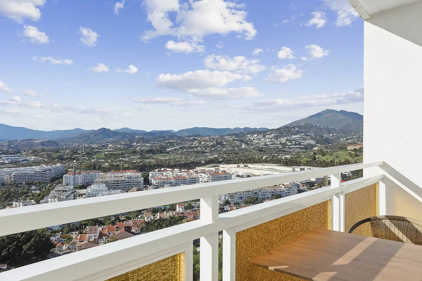 Appartement voor lange verhuur in Nueva Andalucia, Marbella