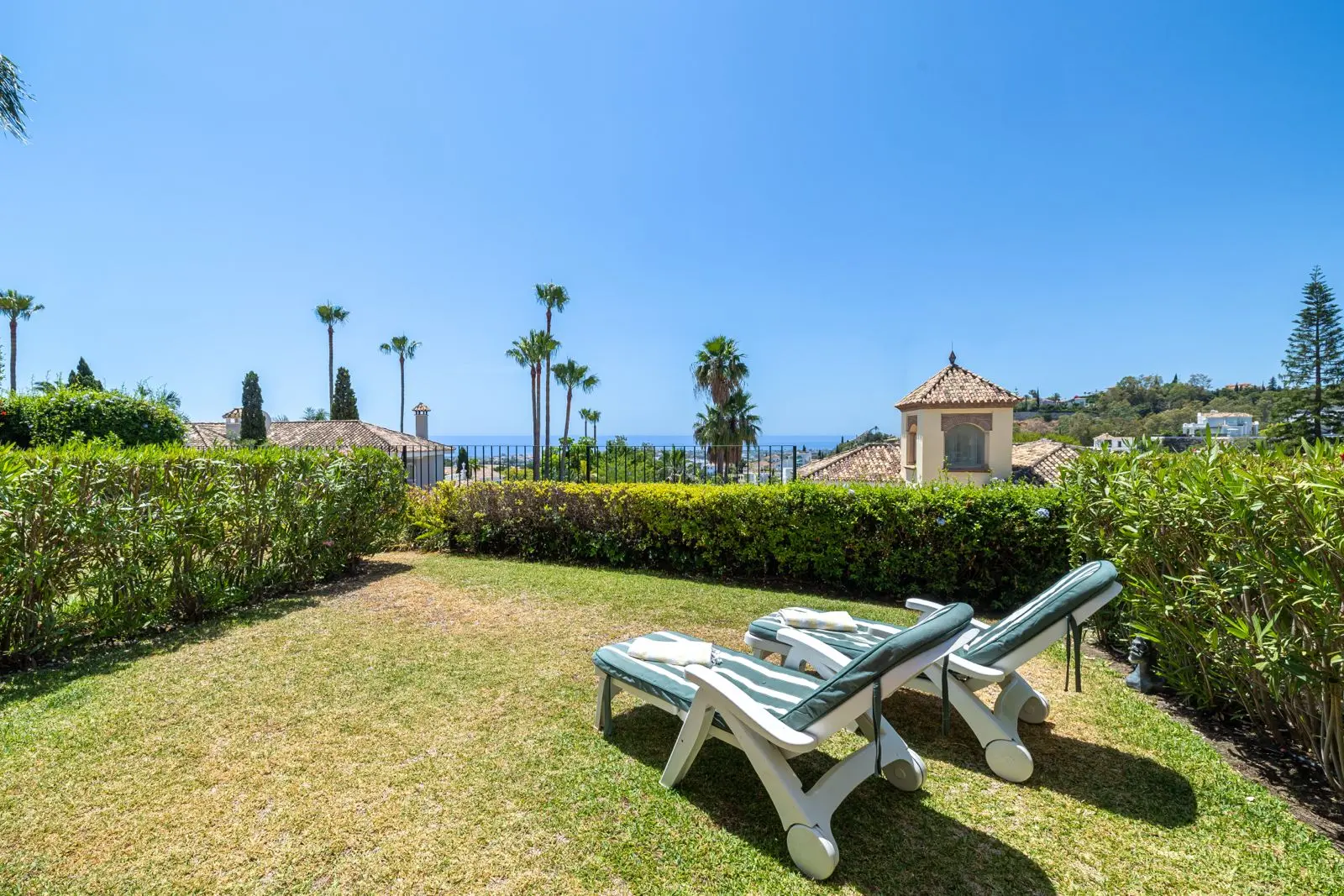 South-Facing Townhouse in the Heart of La Quinta Hills