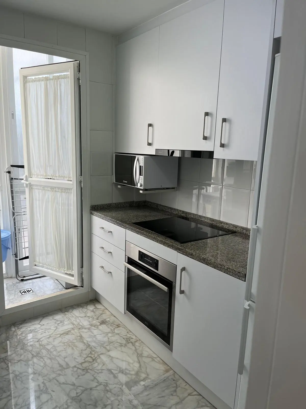 Luxury 2-Bedroom Apartment in Alcazaba, Puerto Banús – Walking Distance to the Beach & Marina