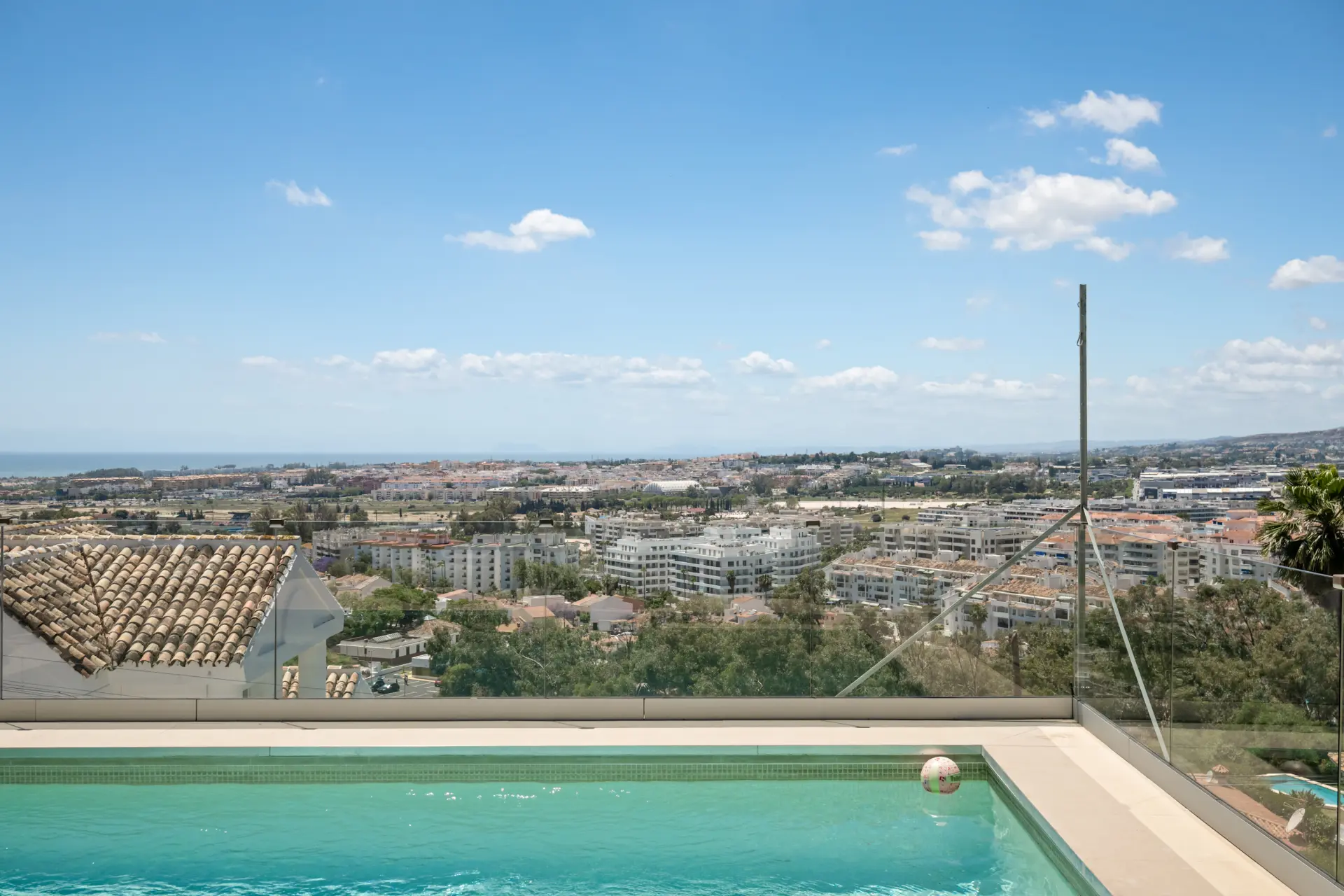 Villa voor korte verhuur in Nueva Andalucia, Marbella