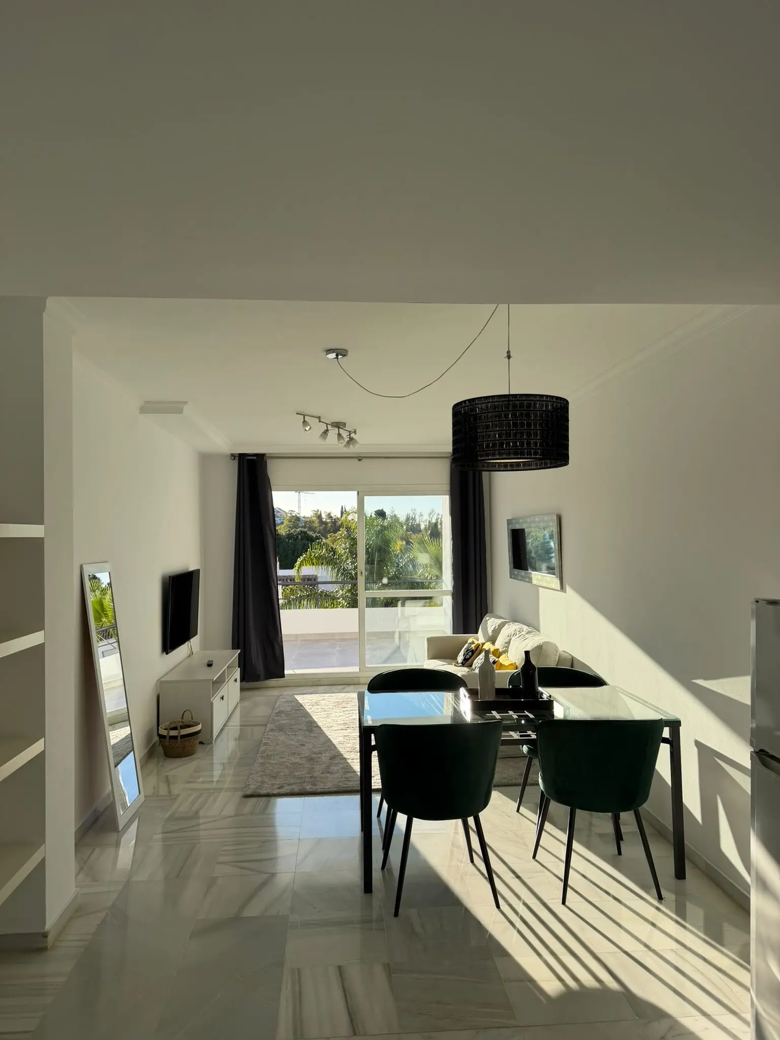 Appartement voor lange verhuur in Señorio de Gonzaga, Nueva Andalucia