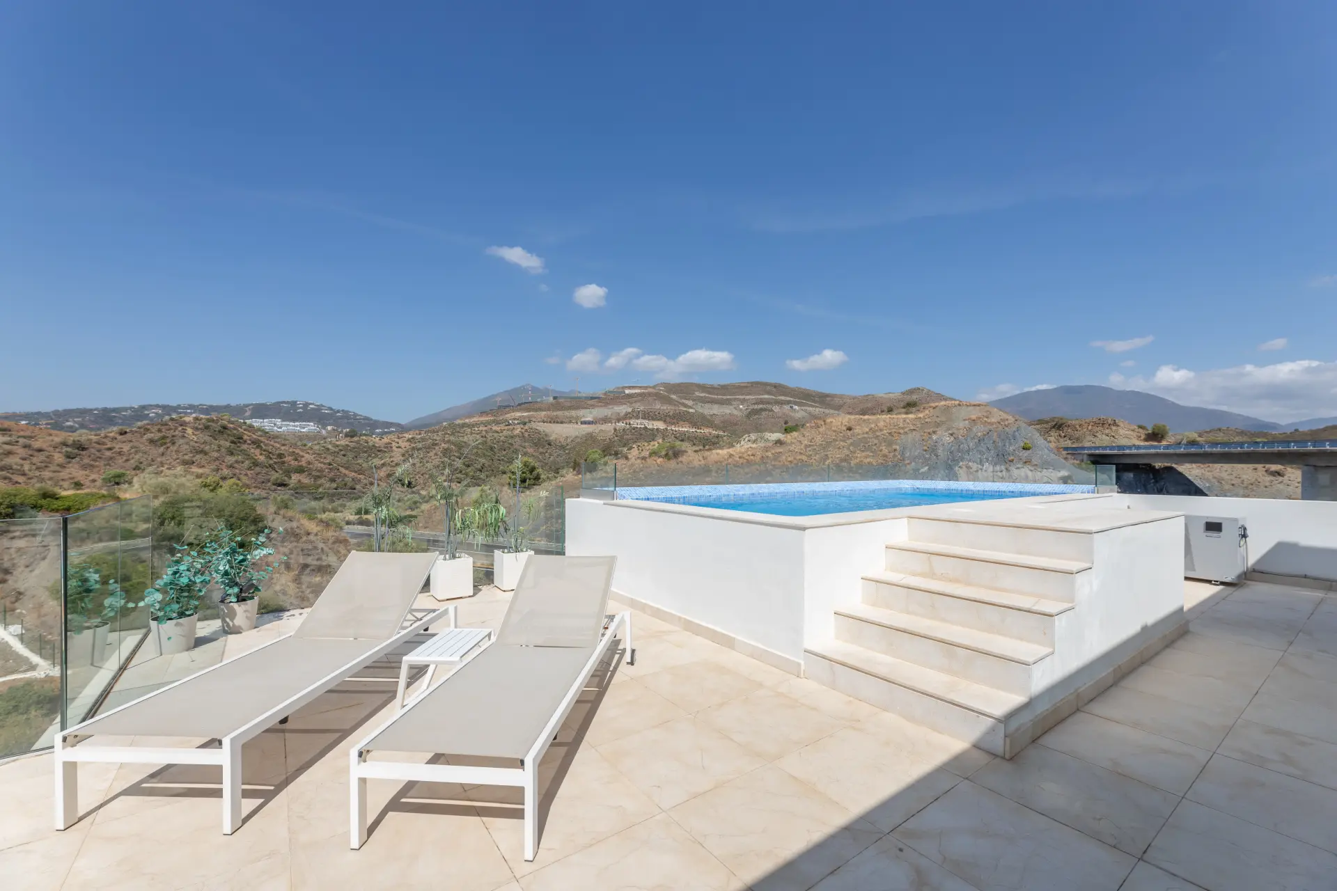 Appartement voor lange verhuur in Nueva Andalucia, Marbella