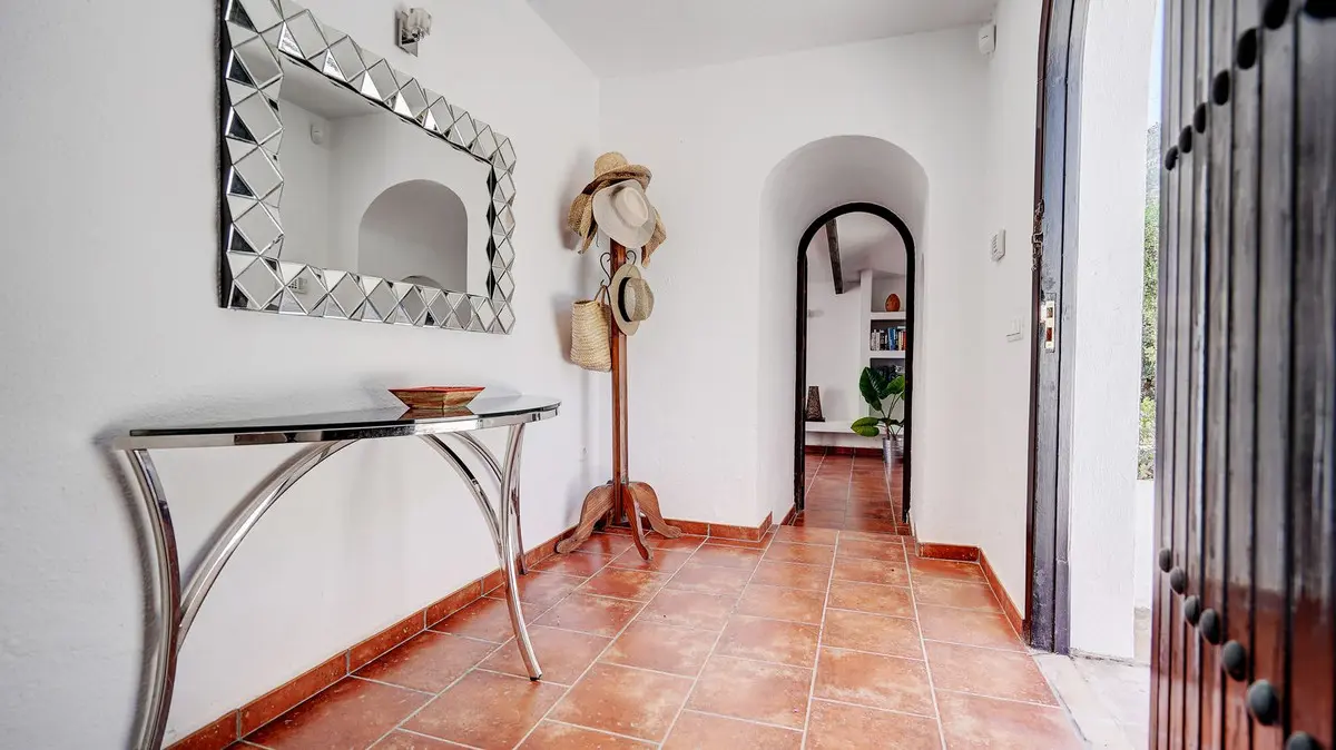 Villa for sale in Mijas
