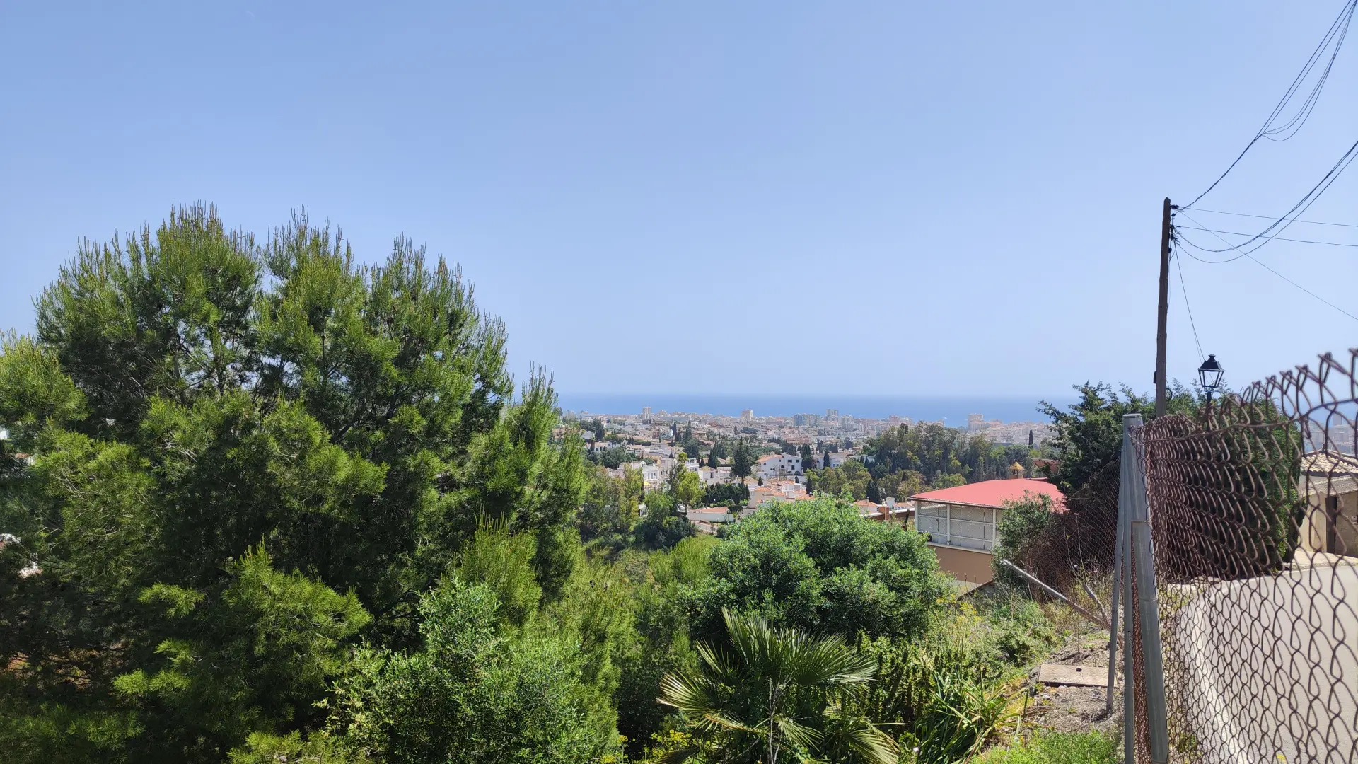 580 m² plot in a residential area