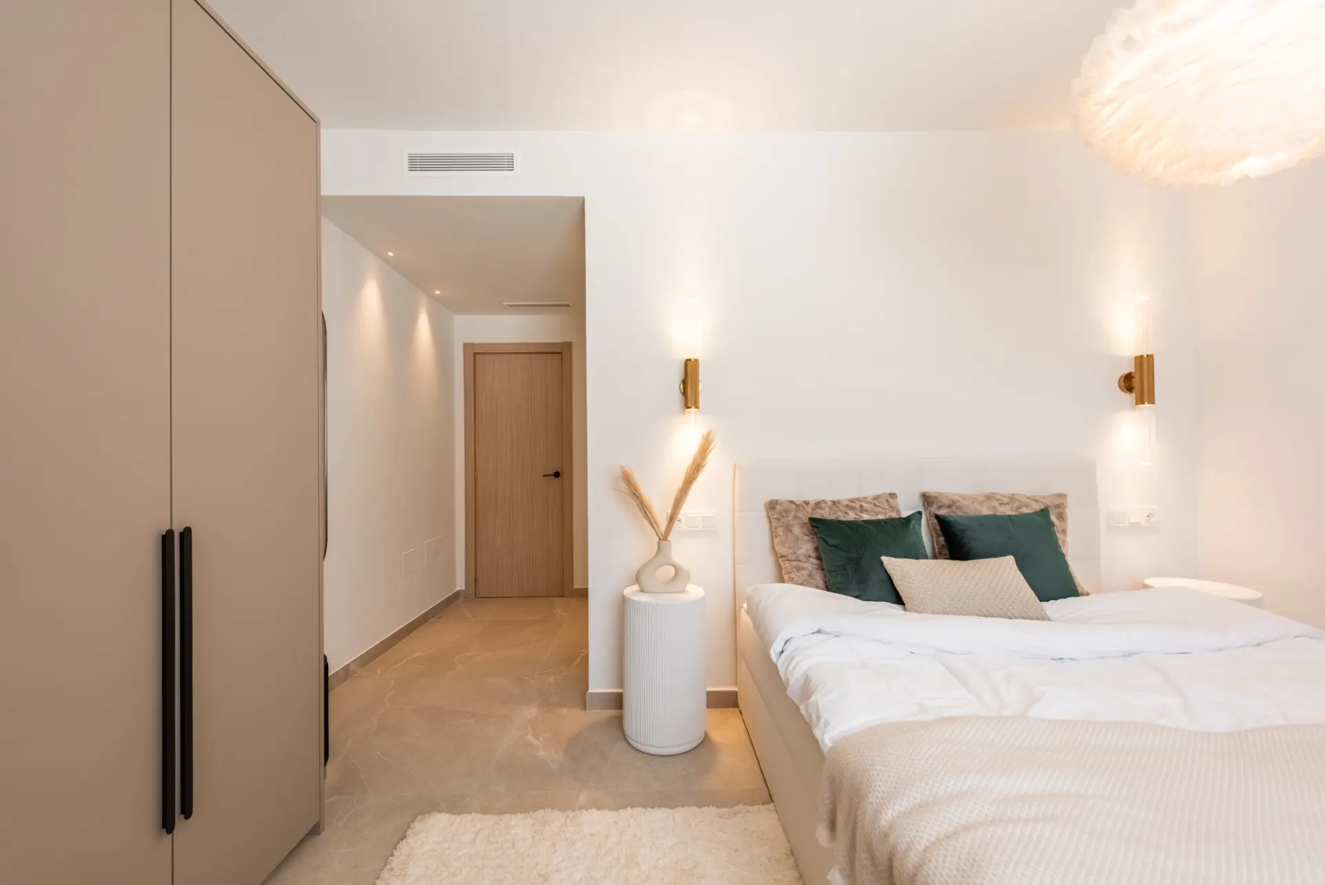 Refurbished 4-bedroom townhouse