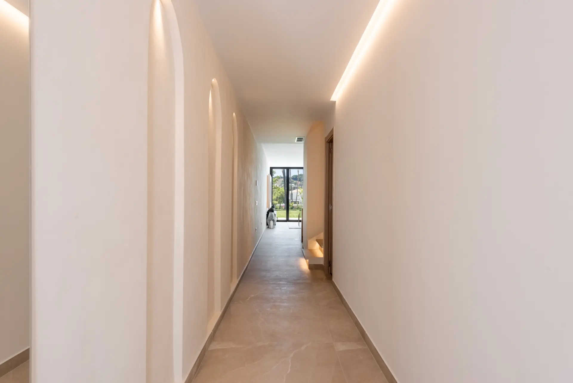 Refurbished 4-bedroom townhouse