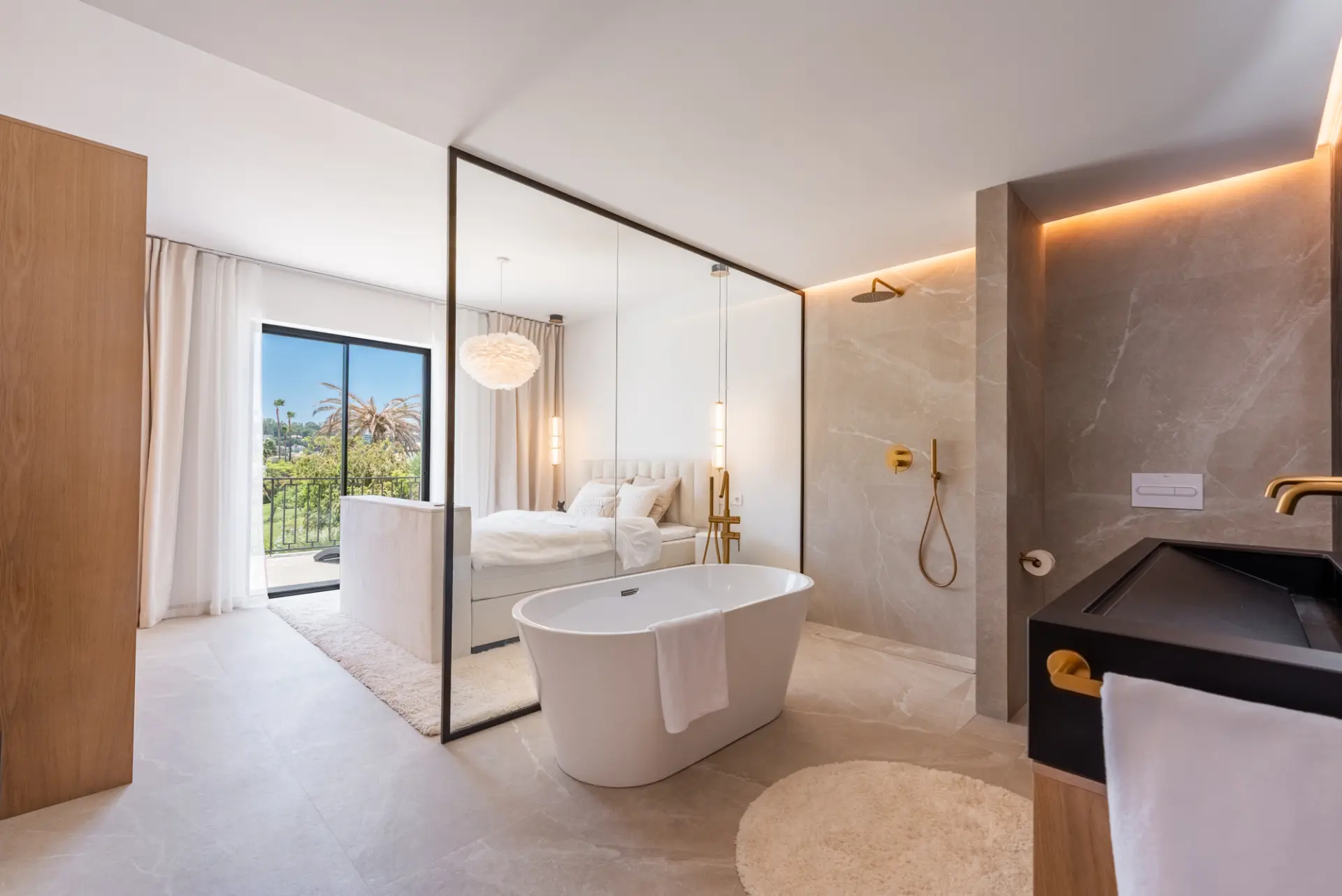 Refurbished 4-bedroom townhouse