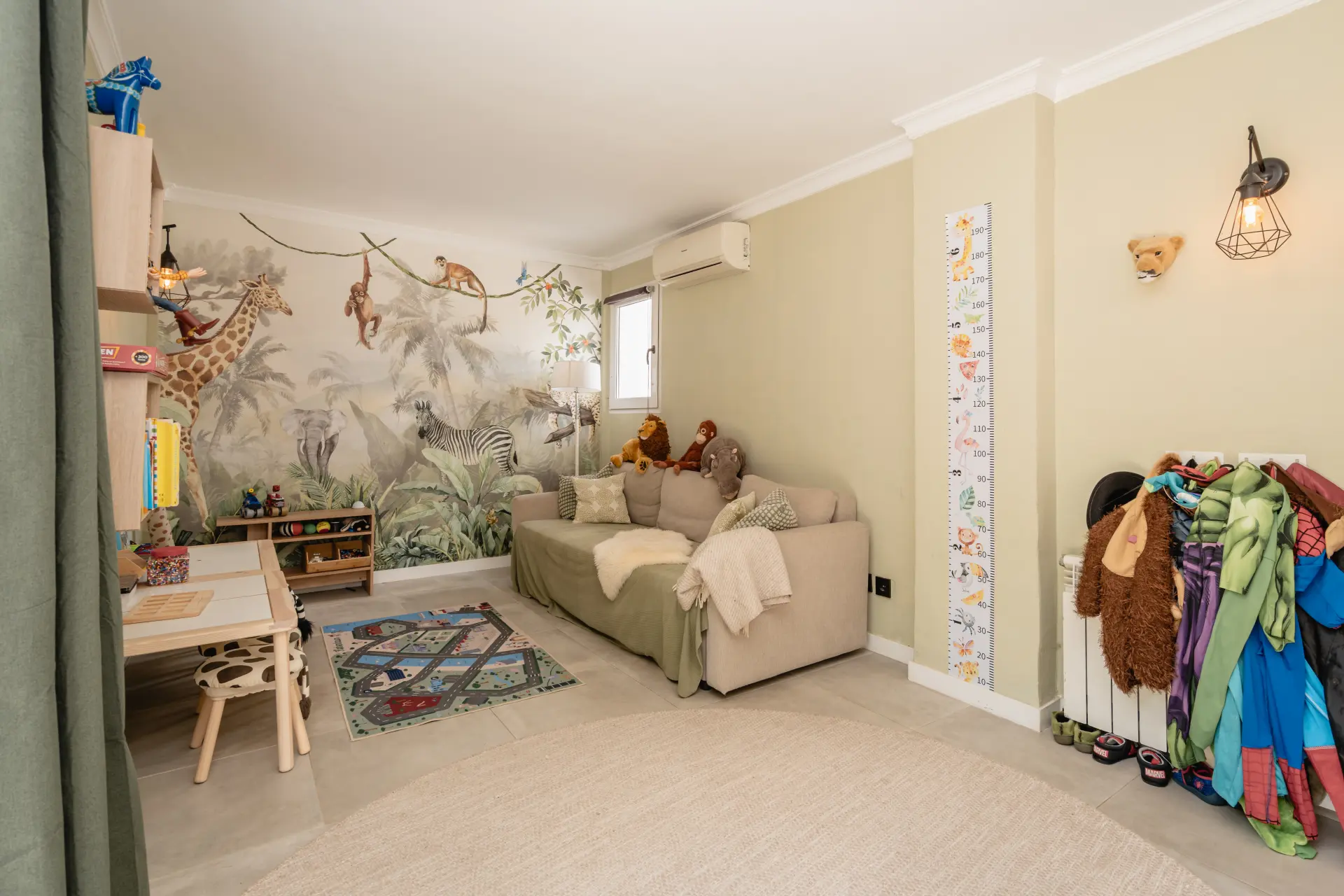 Half Vrijstaande woning te koop in Señorío de Cortés, Estepona Oost