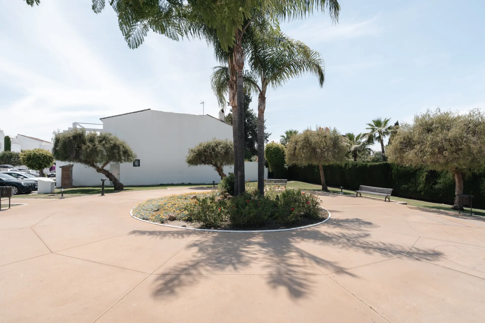 Half Vrijstaande woning te koop in Señorío de Cortés, Estepona Oost