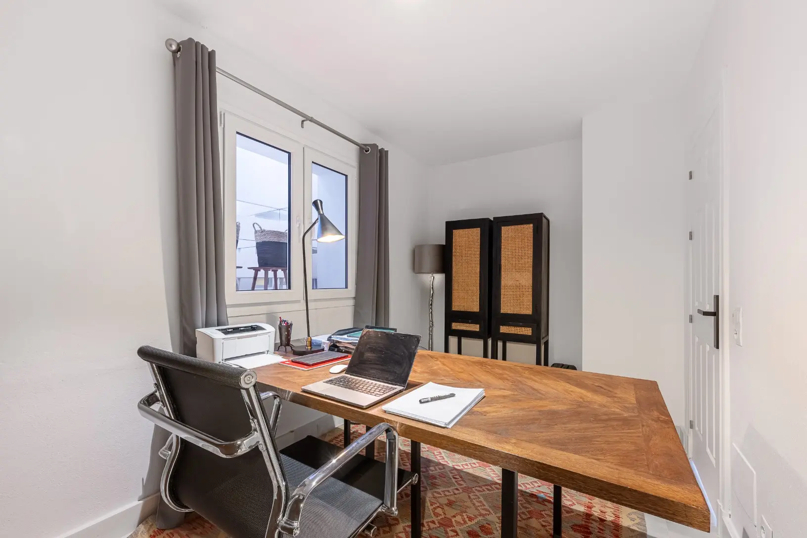 Exclusive Duplex Reformed with Panoramic Sea Views in La Quinta, Benahavís