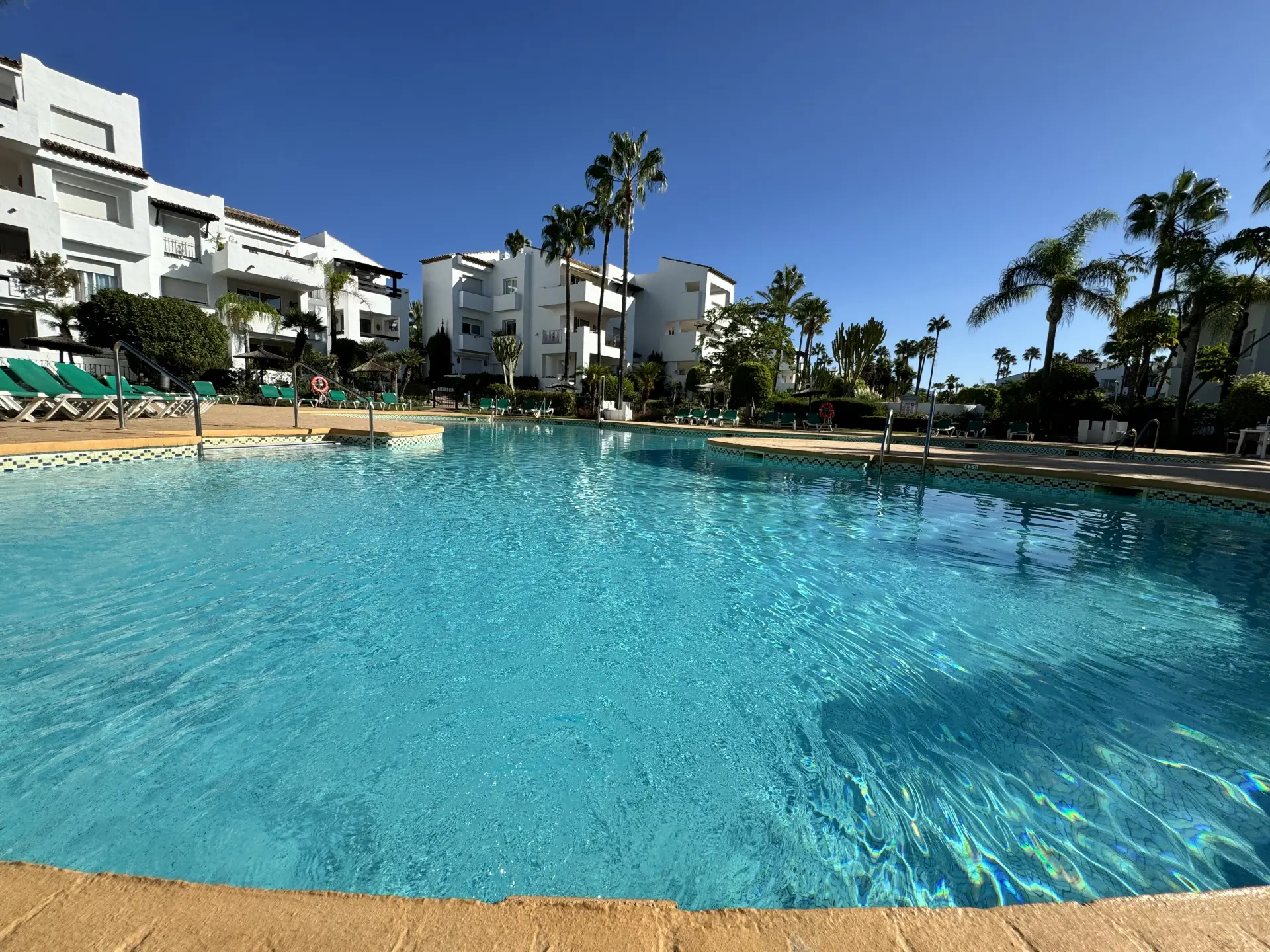 Exclusivo Piso en la Urbanización Costalita, Estepona - Nueva Milla de Oro