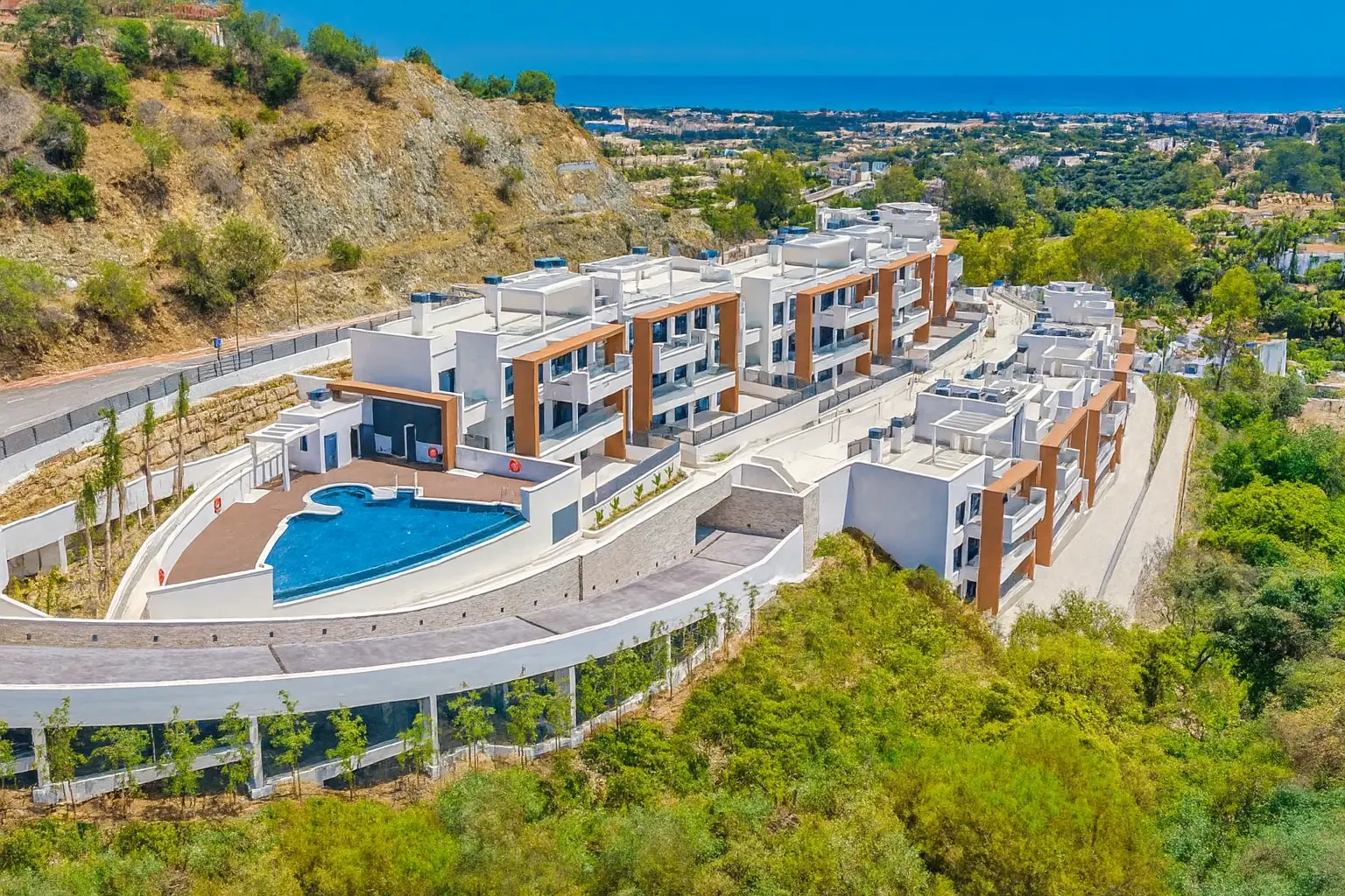 Luxury Duplex with Private Pool and Panoramic Views – La Alborada, Benahavís.