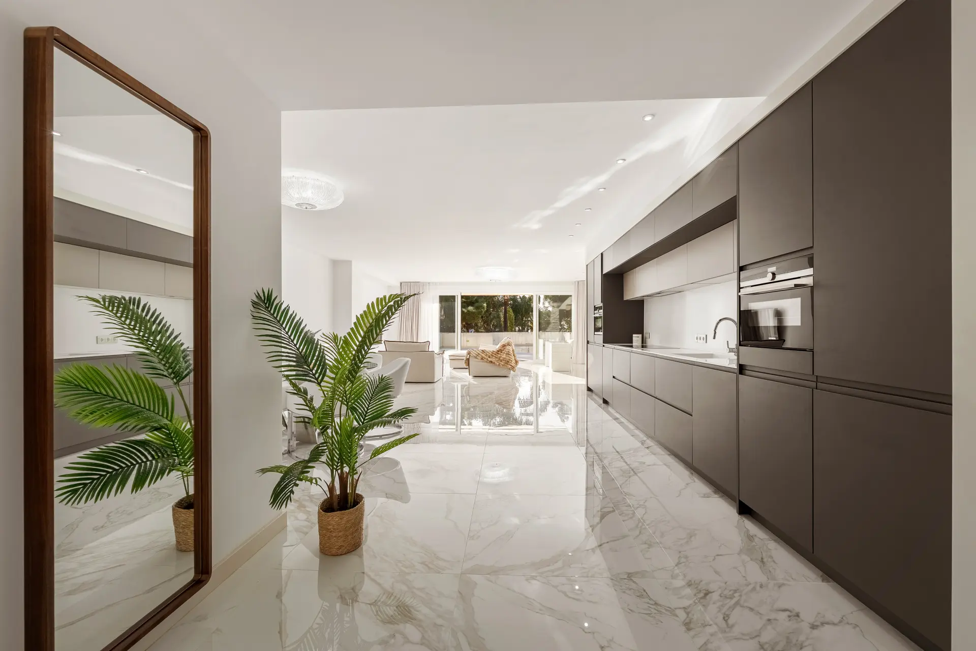 Magnífico apartamento moderno - primera línea de playa - Puerto Banús