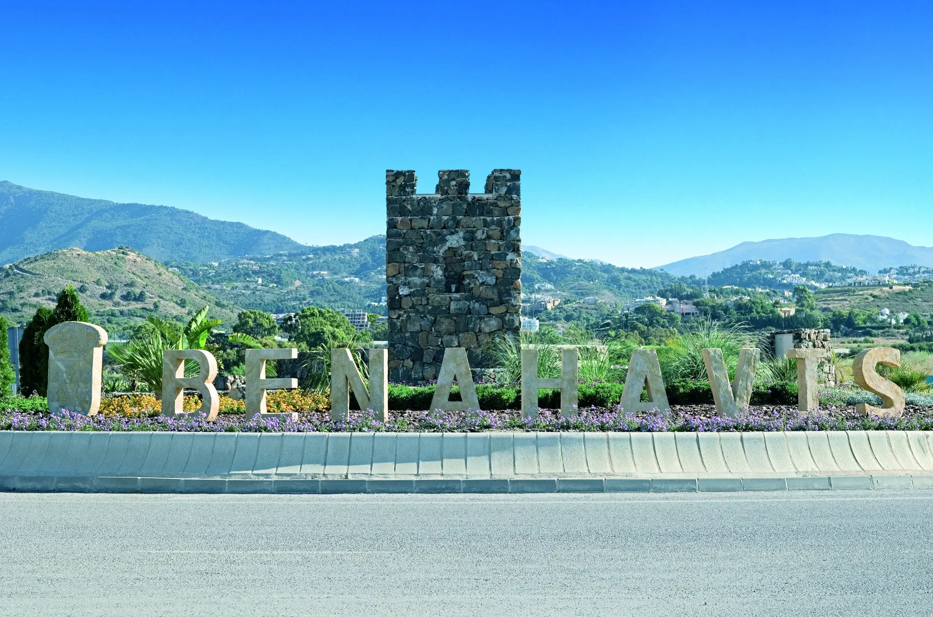 Fuente Lirios, apartments and penthouses in the center of Benahavís