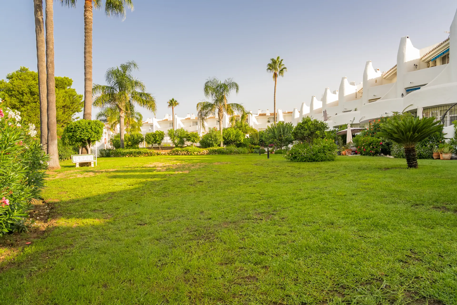 Duplex na wynajem w Calahonda Playa, Mijas Costa