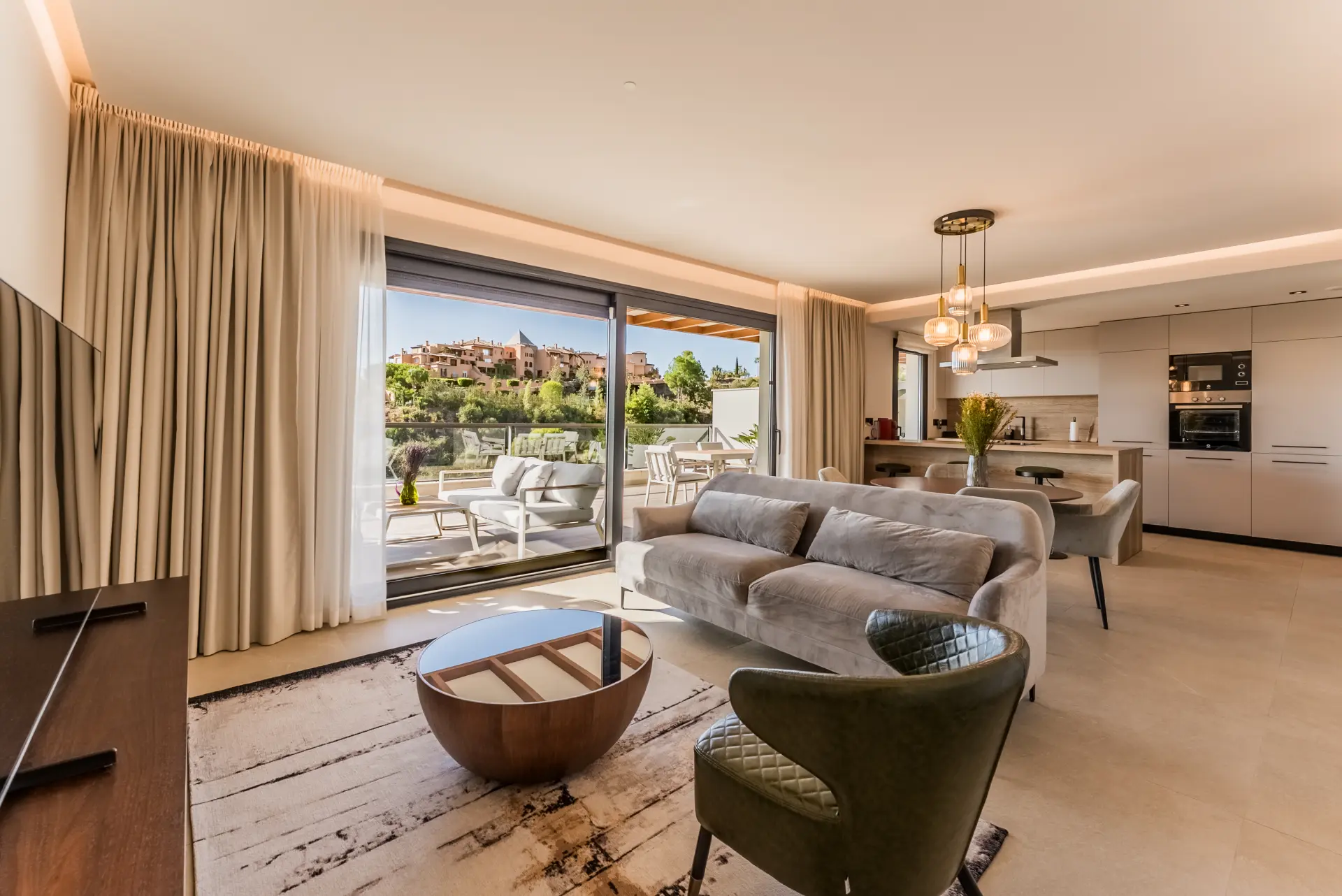 Apartament na wynajem w Marbella Lake, Nueva Andalucia