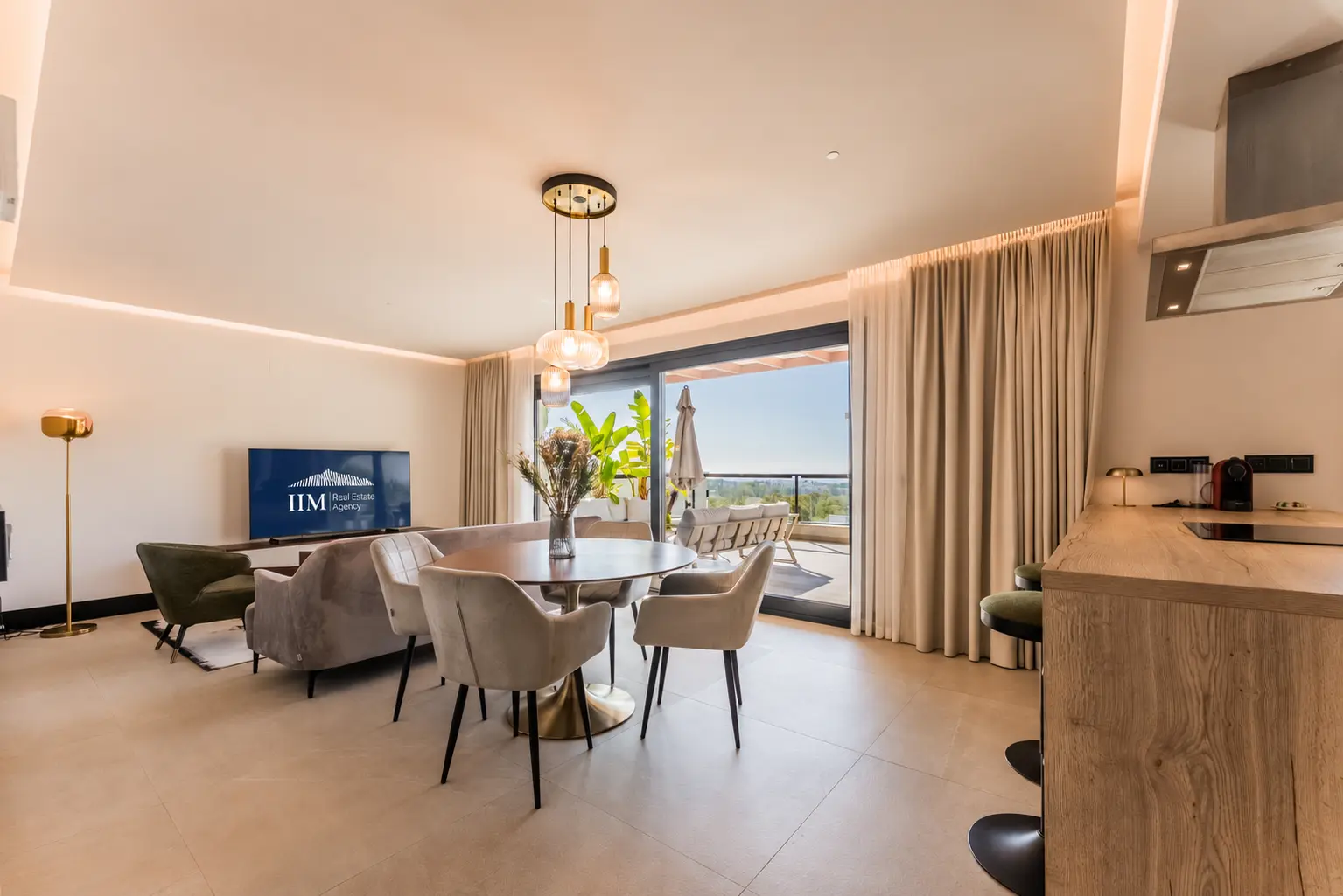 Apartament na wynajem w Marbella Lake, Nueva Andalucia