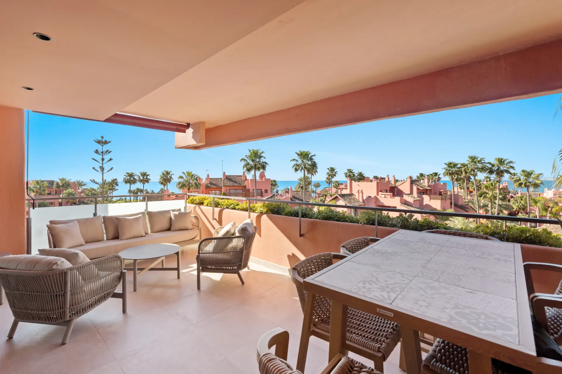 Duplex Penthouse na sprzedaż w Beach Side New Golden Mile, Estepona Wschodnia